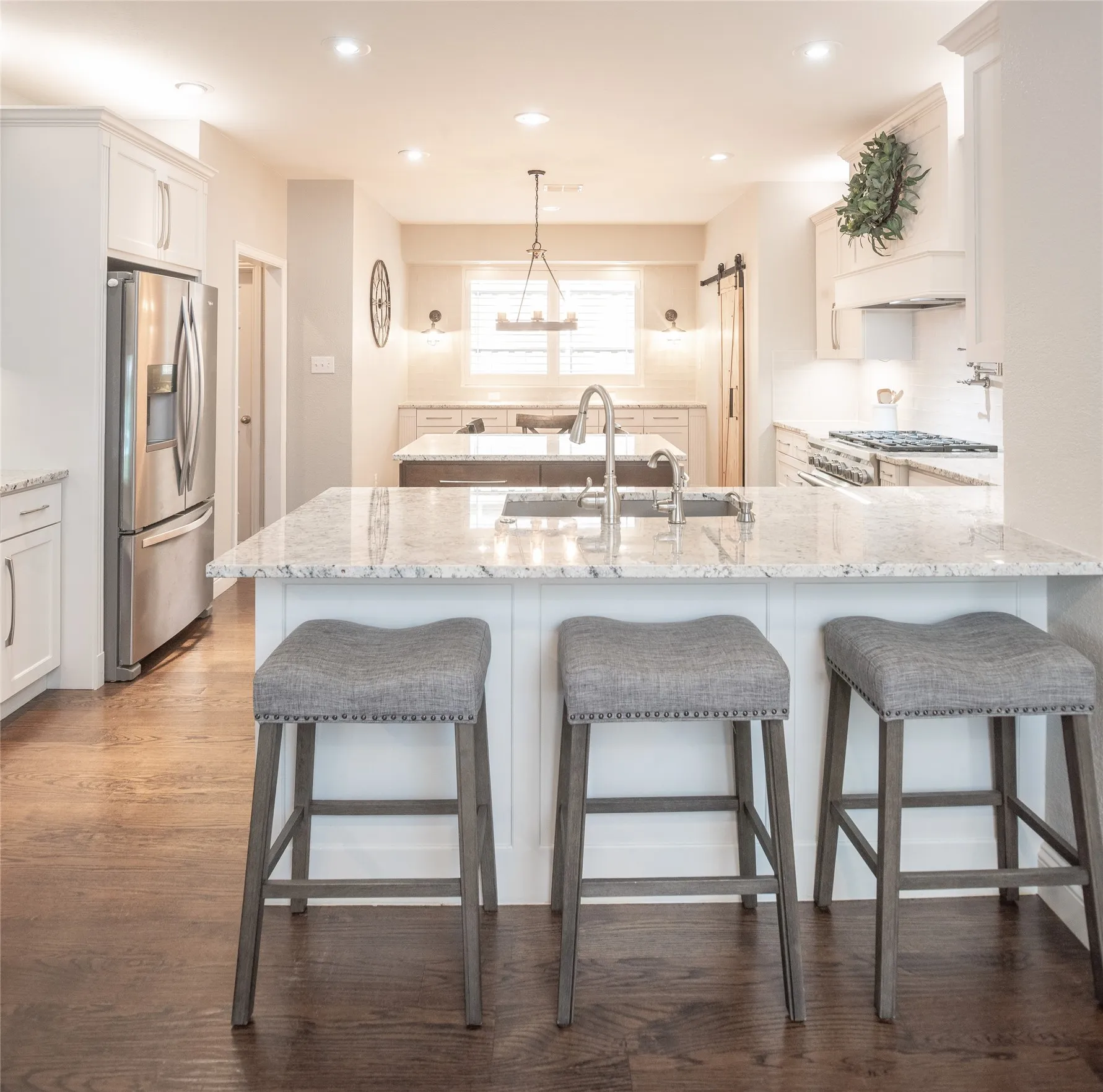 Single Family Residence For Sale in Collin County , 14709 Holly Leaf Drive, Frisco, Texas 75035, 4 Bedroom, 4 Bathroom, 2 Garage spaces, 3,049 Sqft, built in 2003, mls#21338910, Real Estate Agent in Frisco, Homes For Sale in Collin county, Homes For Sale in Frisco, Realtor in Frisco Texas, Real Estate Brokerage Independent Realty Texas, Luminita Cordes Realtor