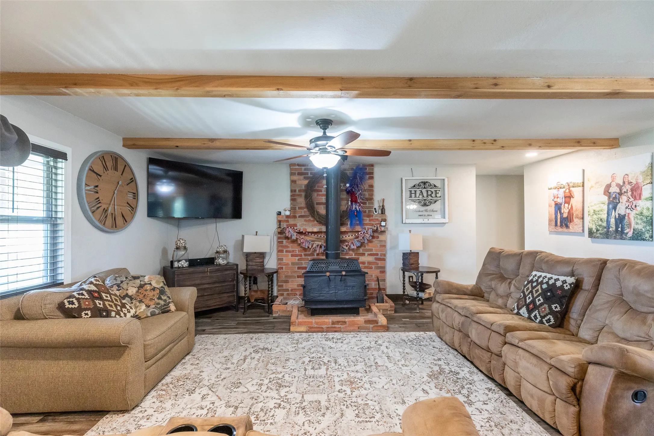 Single Family Residence For Sale in Taylor County , 542 County Road 505, Abilene, Texas 79601, 4 Bedroom, 2 Bathroom, Garage spaces, 2,228 Sqft, built in 1984, mls#21340303, Real Estate Agent in Abilene, Homes For Sale in Taylor county, Homes For Sale in Abilene, Realtor in Abilene Texas, Real Estate Brokerage Independent Realty Texas, Luminita Cordes Realtor