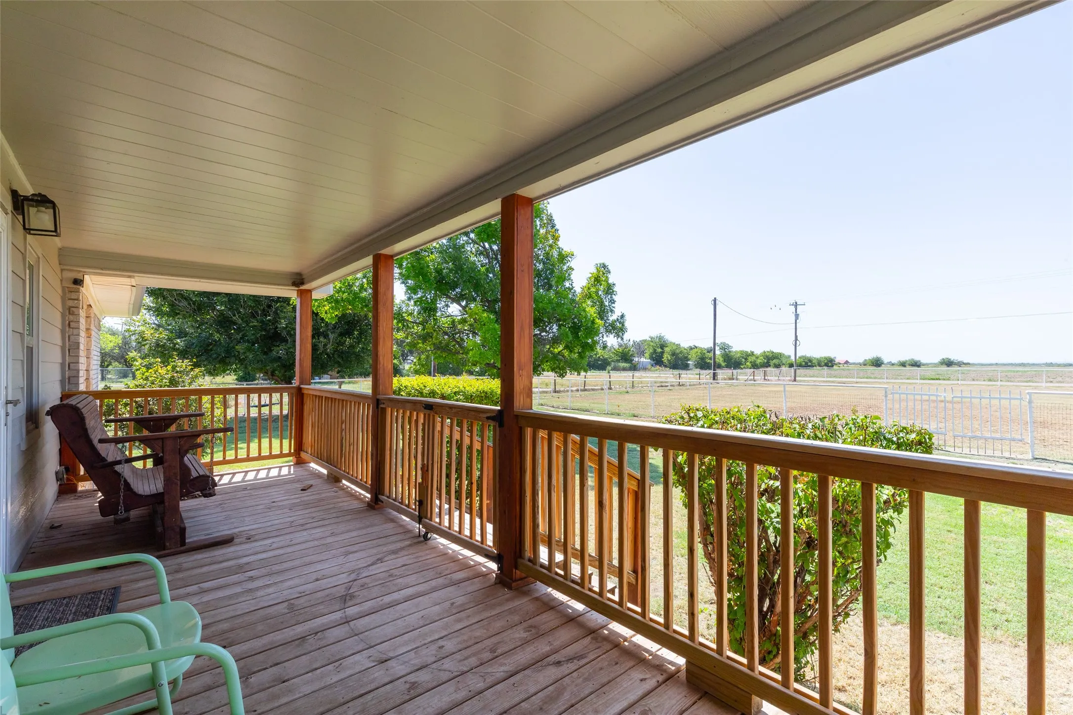 Single Family Residence For Sale in Taylor County , 542 County Road 505, Abilene, Texas 79601, 4 Bedroom, 2 Bathroom, Garage spaces, 2,228 Sqft, built in 1984, mls#21340303, Real Estate Agent in Abilene, Homes For Sale in Taylor county, Homes For Sale in Abilene, Realtor in Abilene Texas, Real Estate Brokerage Independent Realty Texas, Luminita Cordes Realtor