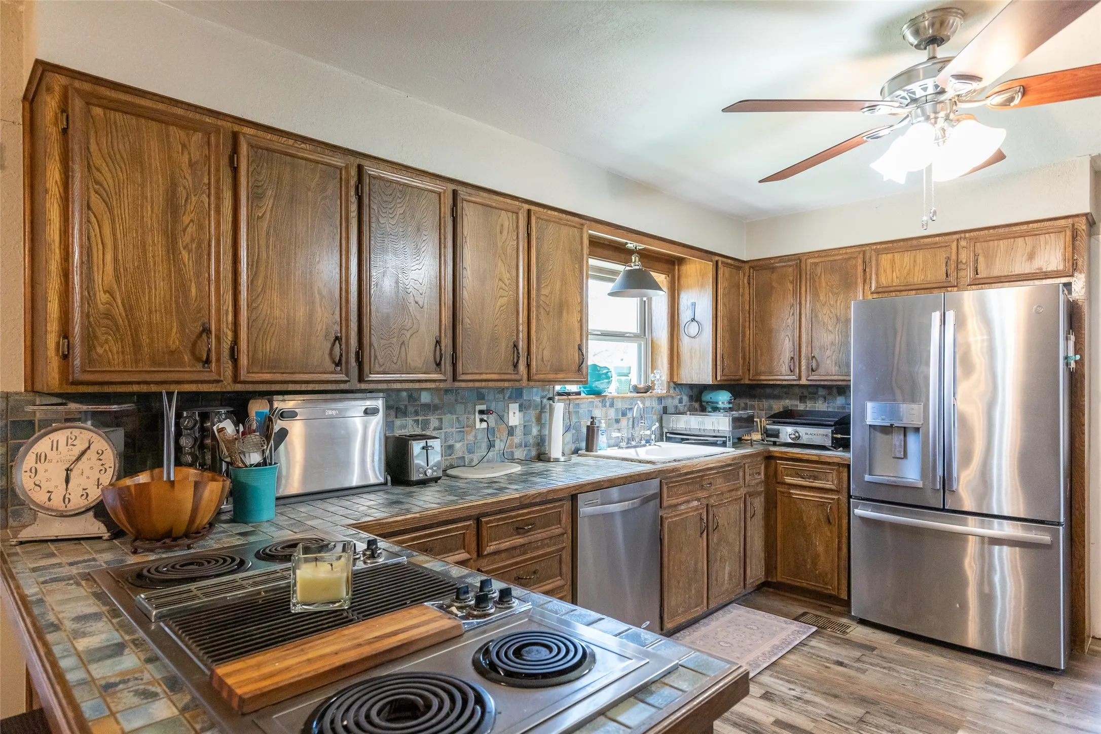 Single Family Residence For Sale in Taylor County , 542 County Road 505, Abilene, Texas 79601, 4 Bedroom, 2 Bathroom, Garage spaces, 2,228 Sqft, built in 1984, mls#21340303, Real Estate Agent in Abilene, Homes For Sale in Taylor county, Homes For Sale in Abilene, Realtor in Abilene Texas, Real Estate Brokerage Independent Realty Texas, Luminita Cordes Realtor