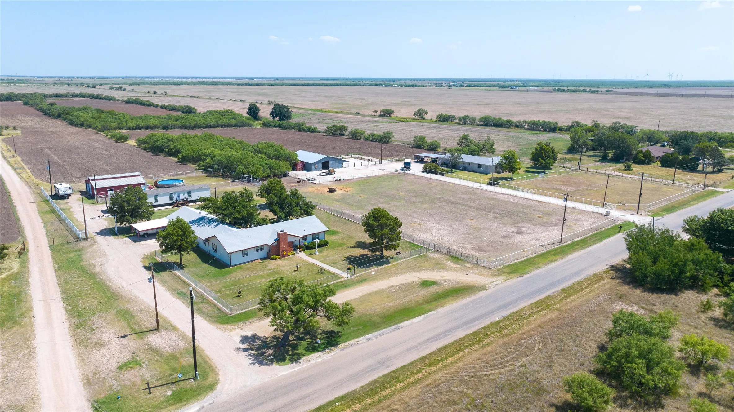 Single Family Residence For Sale in Taylor County , 542 County Road 505, Abilene, Texas 79601, 4 Bedroom, 2 Bathroom, Garage spaces, 2,228 Sqft, built in 1984, mls#21340303, Real Estate Agent in Abilene, Homes For Sale in Taylor county, Homes For Sale in Abilene, Realtor in Abilene Texas, Real Estate Brokerage Independent Realty Texas, Luminita Cordes Realtor