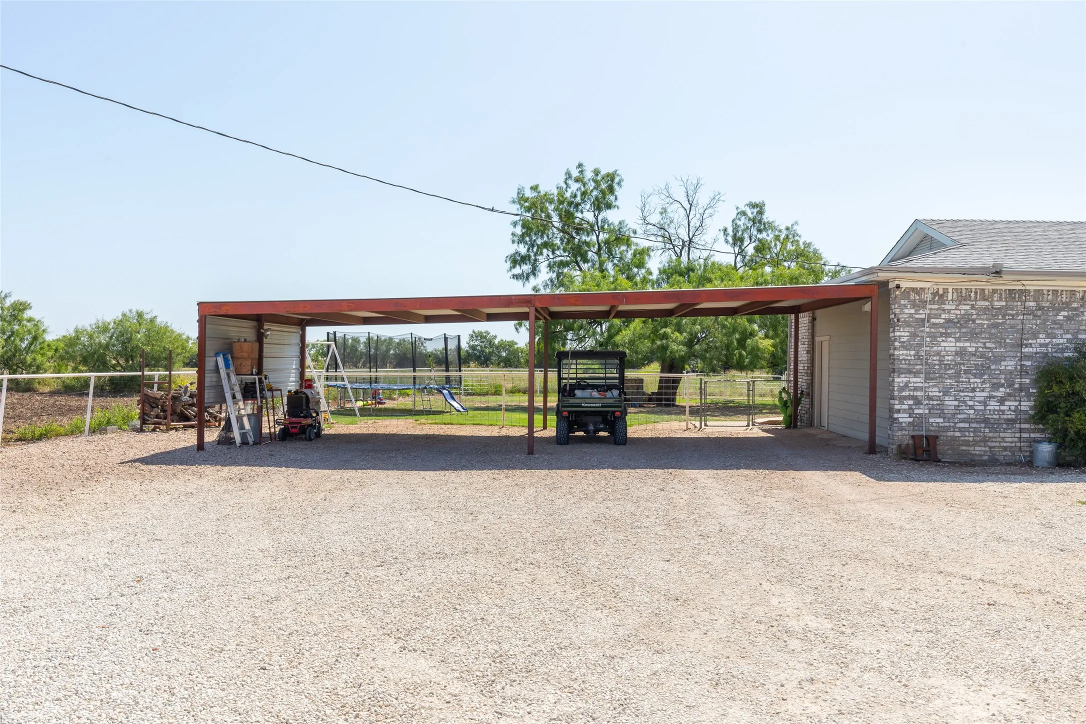 Single Family Residence For Sale in Taylor County , 542 County Road 505, Abilene, Texas 79601, 4 Bedroom, 2 Bathroom, Garage spaces, 2,228 Sqft, built in 1984, mls#21340303, Real Estate Agent in Abilene, Homes For Sale in Taylor county, Homes For Sale in Abilene, Realtor in Abilene Texas, Real Estate Brokerage Independent Realty Texas, Luminita Cordes Realtor