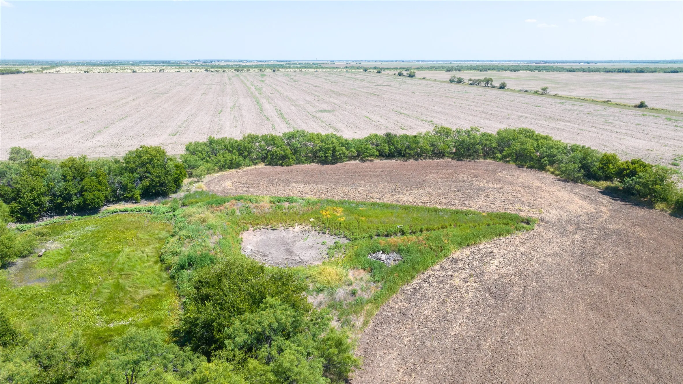 Single Family Residence For Sale in Taylor County , 542 County Road 505, Abilene, Texas 79601, 4 Bedroom, 2 Bathroom, Garage spaces, 2,228 Sqft, built in 1984, mls#21340303, Real Estate Agent in Abilene, Homes For Sale in Taylor county, Homes For Sale in Abilene, Realtor in Abilene Texas, Real Estate Brokerage Independent Realty Texas, Luminita Cordes Realtor