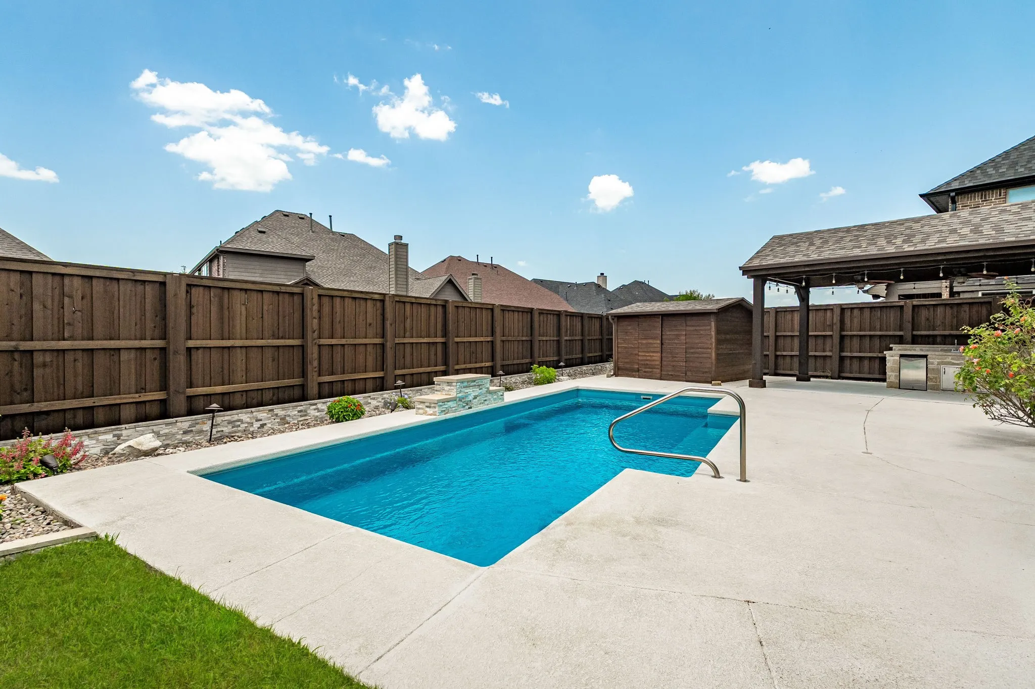 Single Family Residence For Sale in Collin County , 4307 Milrany Lane, Melissa, Texas 75454, 5 Bedroom, 3 Bathroom, 3 Garage spaces, 3,409 Sqft, built in 2013, mls#21338017, Real Estate Agent in Melissa, Homes For Sale in Collin county, Homes For Sale in Melissa, Realtor in Melissa Texas, Real Estate Brokerage Independent Realty Texas, Luminita Cordes Realtor