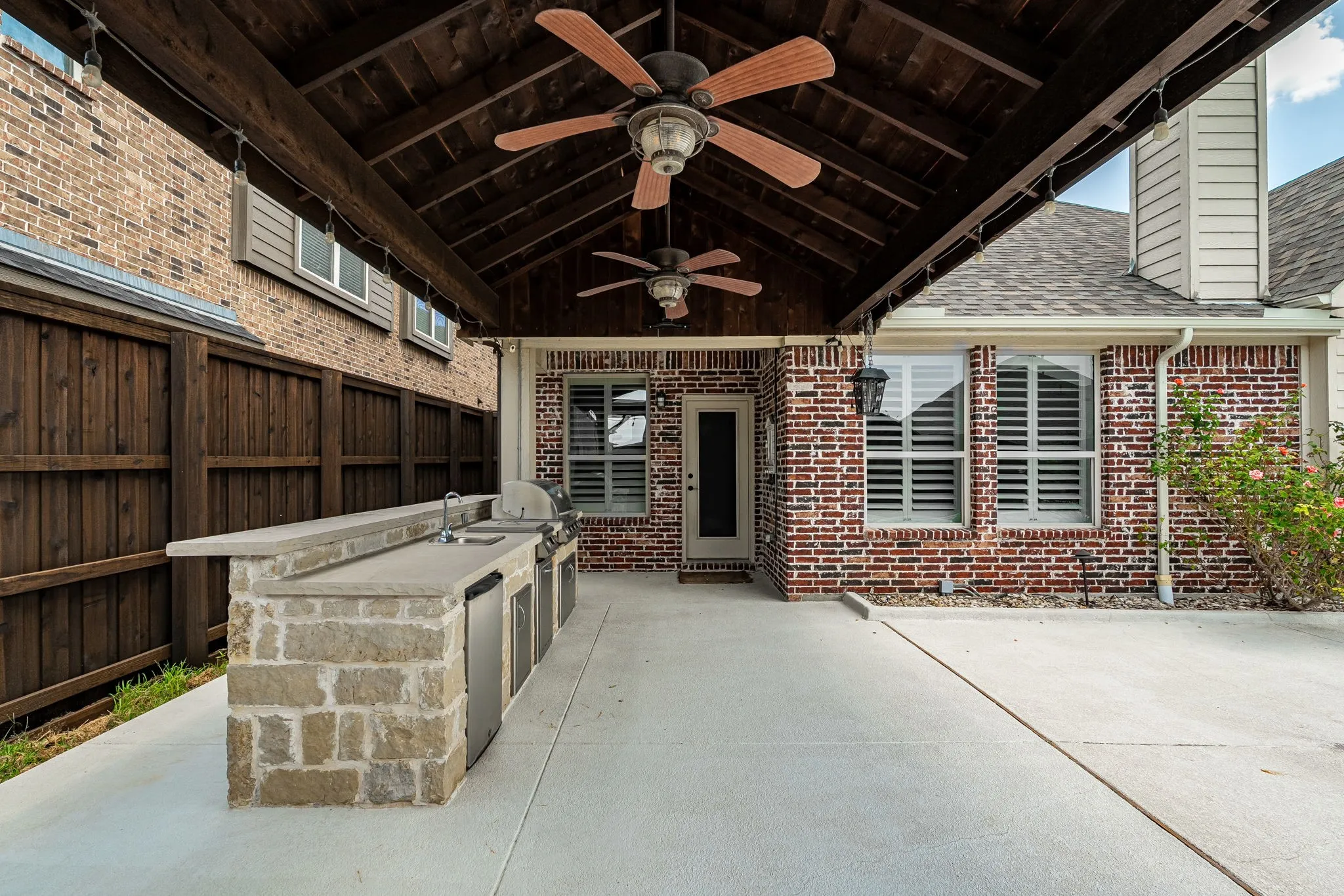 Single Family Residence For Sale in Collin County , 4307 Milrany Lane, Melissa, Texas 75454, 5 Bedroom, 3 Bathroom, 3 Garage spaces, 3,409 Sqft, built in 2013, mls#21338017, Real Estate Agent in Melissa, Homes For Sale in Collin county, Homes For Sale in Melissa, Realtor in Melissa Texas, Real Estate Brokerage Independent Realty Texas, Luminita Cordes Realtor