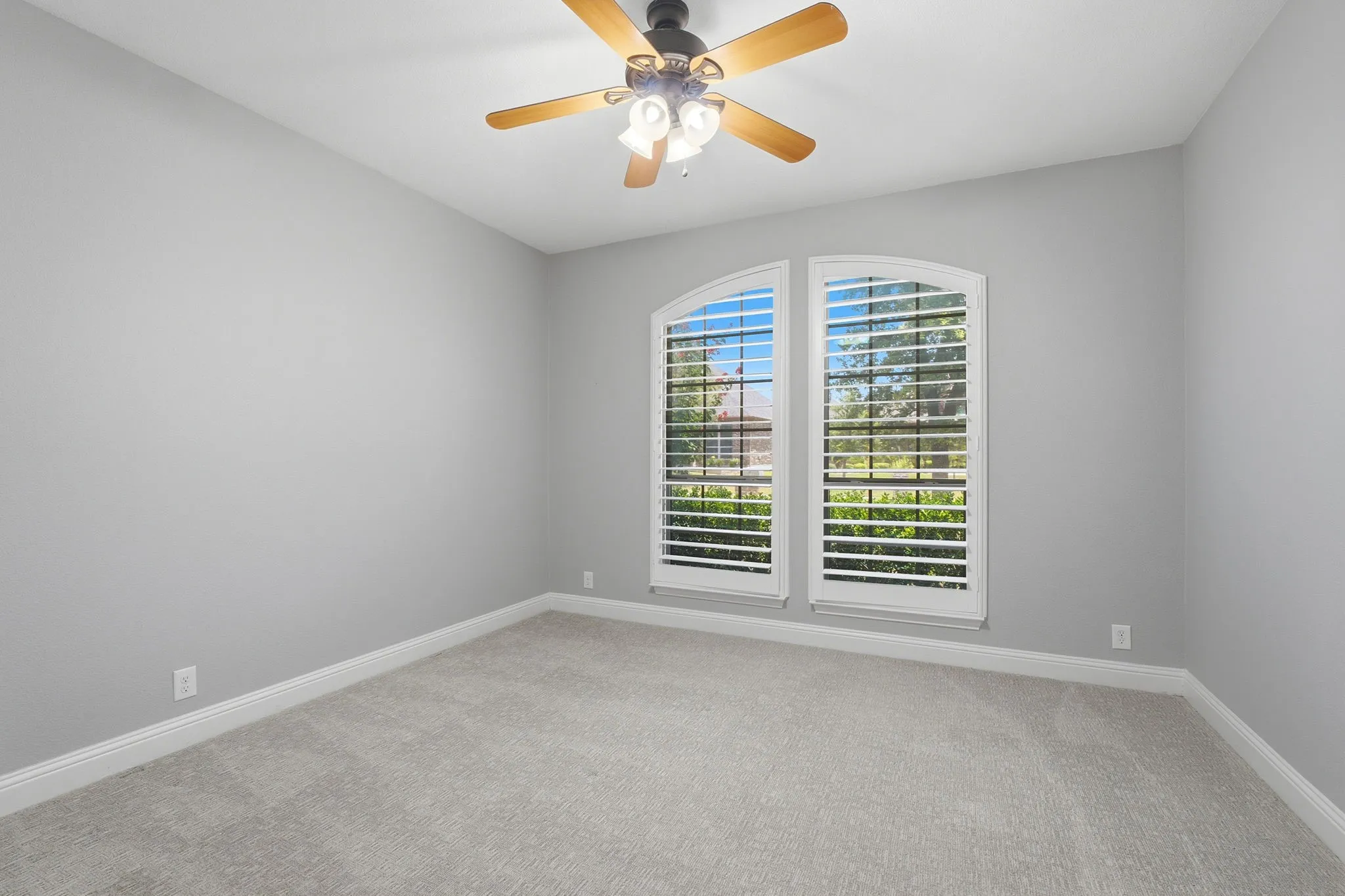 Single Family Residence For Sale in Collin County , 4307 Milrany Lane, Melissa, Texas 75454, 5 Bedroom, 3 Bathroom, 3 Garage spaces, 3,409 Sqft, built in 2013, mls#21338017, Real Estate Agent in Melissa, Homes For Sale in Collin county, Homes For Sale in Melissa, Realtor in Melissa Texas, Real Estate Brokerage Independent Realty Texas, Luminita Cordes Realtor