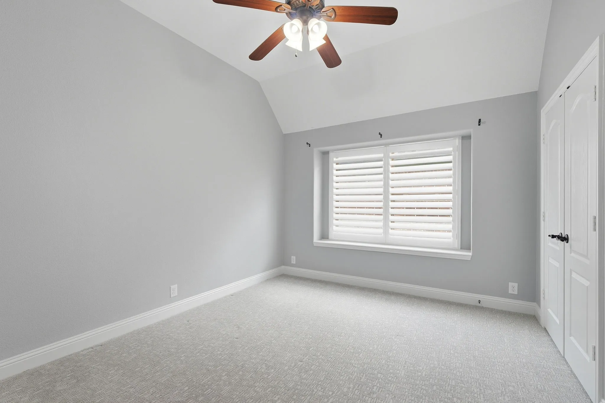Single Family Residence For Sale in Collin County , 4307 Milrany Lane, Melissa, Texas 75454, 5 Bedroom, 3 Bathroom, 3 Garage spaces, 3,409 Sqft, built in 2013, mls#21338017, Real Estate Agent in Melissa, Homes For Sale in Collin county, Homes For Sale in Melissa, Realtor in Melissa Texas, Real Estate Brokerage Independent Realty Texas, Luminita Cordes Realtor