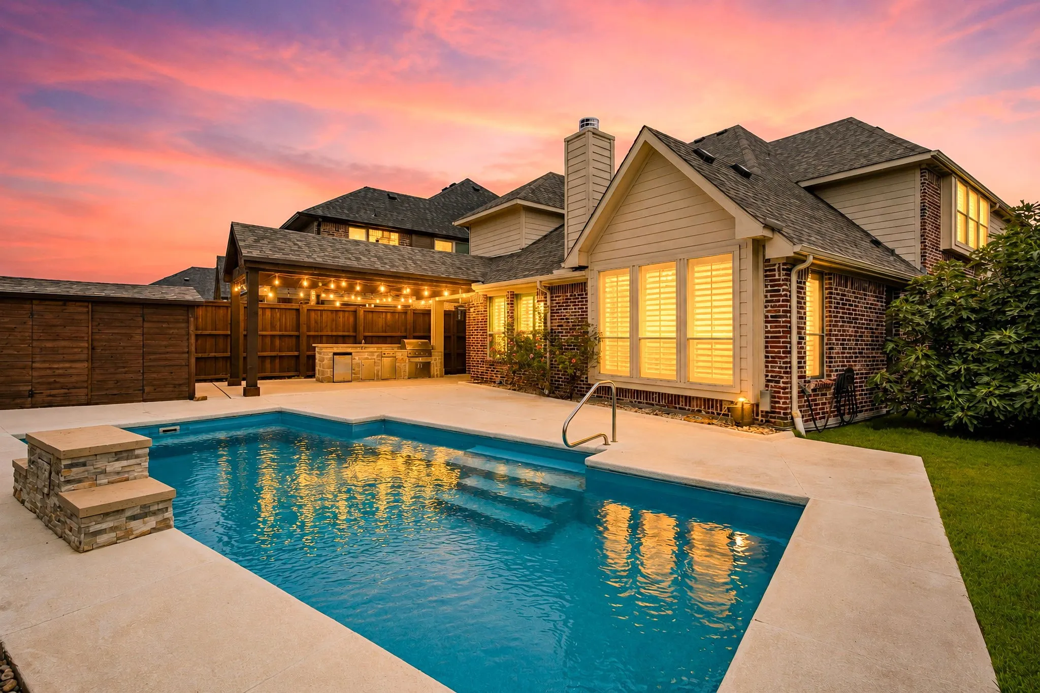 Single Family Residence For Sale in Collin County , 4307 Milrany Lane, Melissa, Texas 75454, 5 Bedroom, 3 Bathroom, 3 Garage spaces, 3,409 Sqft, built in 2013, mls#21338017, Real Estate Agent in Melissa, Homes For Sale in Collin county, Homes For Sale in Melissa, Realtor in Melissa Texas, Real Estate Brokerage Independent Realty Texas, Luminita Cordes Realtor