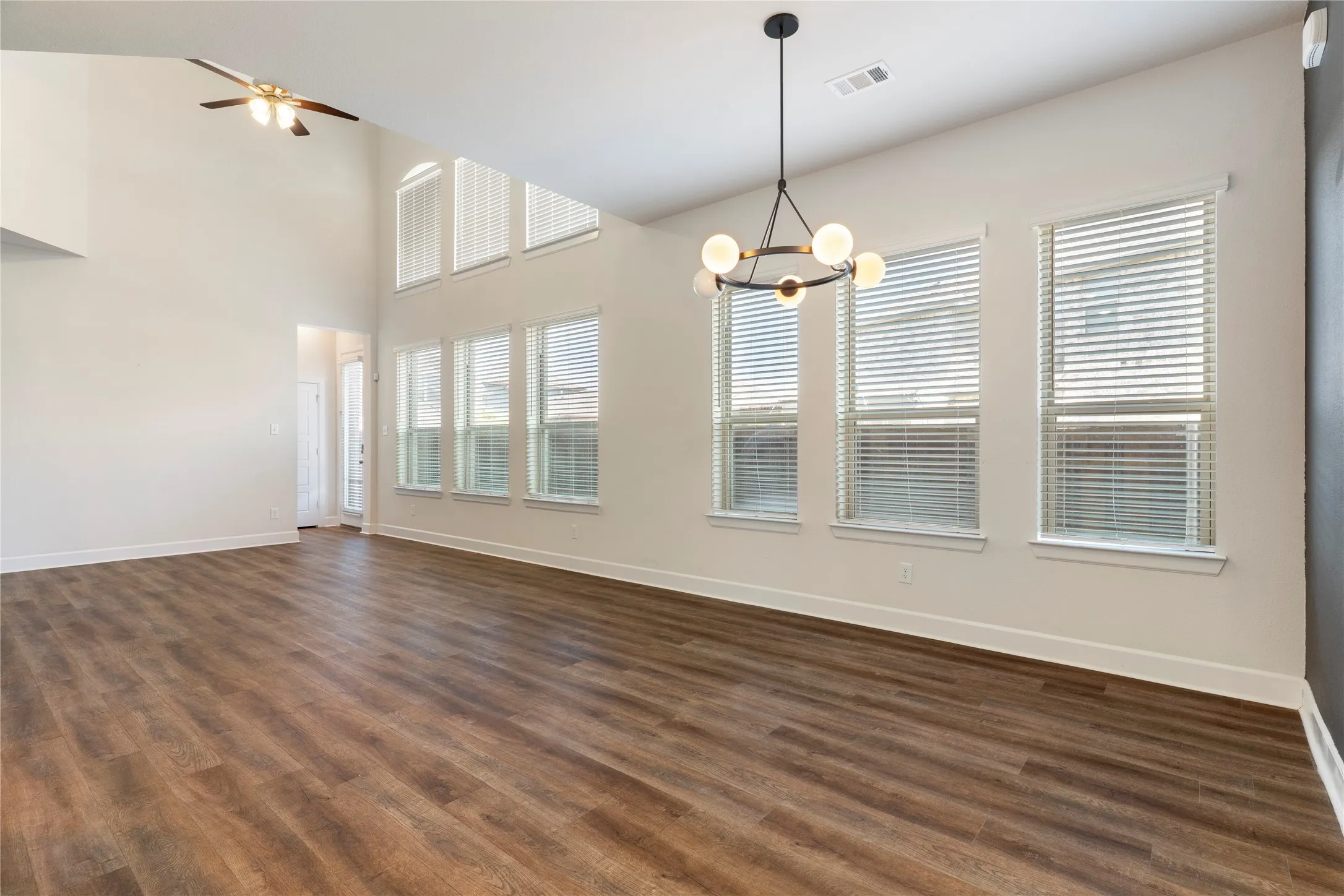 Single Family Residence For Sale in Tarrant County , 4310 Indigo Lark Lane, Arlington, Texas 76005, 3 Bedroom, 3 Bathroom, 2 Garage spaces, 2,200 Sqft, built in 2019, mls#21332824, Real Estate Agent in Arlington, Homes For Sale in Tarrant county, Homes For Sale in Arlington, Realtor in Arlington Texas, Real Estate Brokerage Independent Realty Texas, Luminita Cordes Realtor