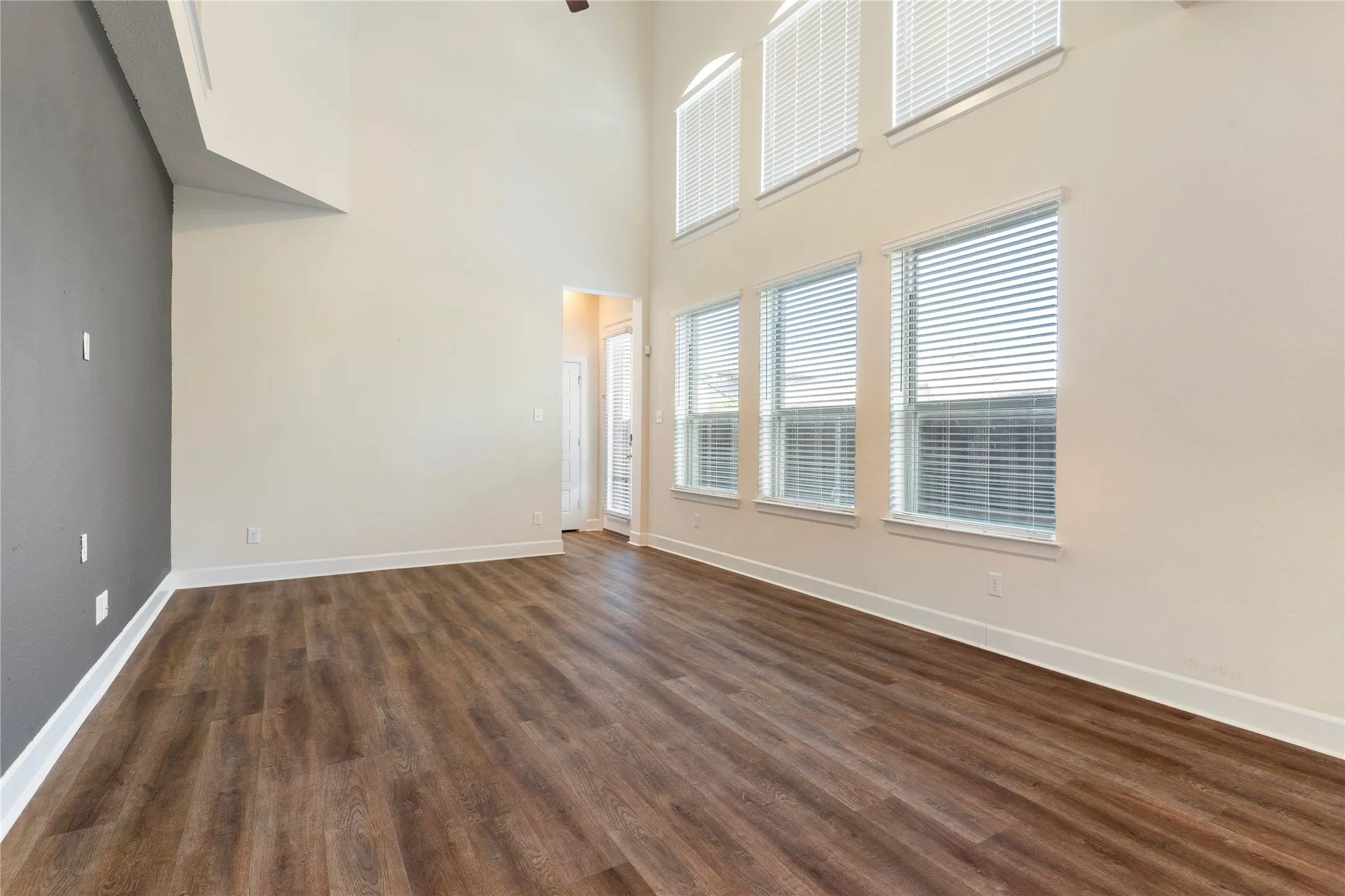 Single Family Residence For Sale in Tarrant County , 4310 Indigo Lark Lane, Arlington, Texas 76005, 3 Bedroom, 3 Bathroom, 2 Garage spaces, 2,200 Sqft, built in 2019, mls#21332824, Real Estate Agent in Arlington, Homes For Sale in Tarrant county, Homes For Sale in Arlington, Realtor in Arlington Texas, Real Estate Brokerage Independent Realty Texas, Luminita Cordes Realtor