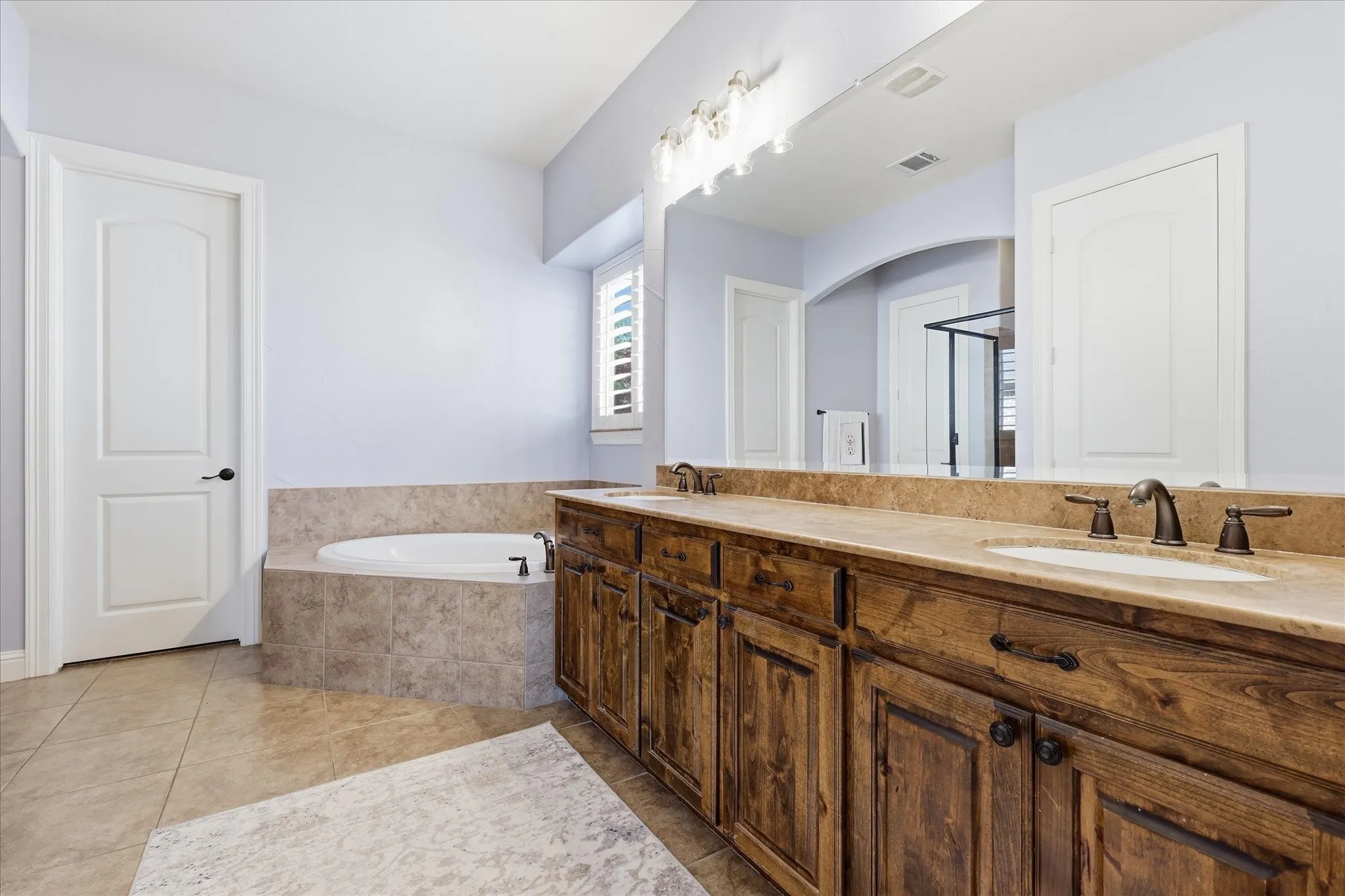 Single Family Residence For Sale in Collin County , 1260 Packsaddle Trail, Prosper, Texas 75078, 4 Bedroom, 4 Bathroom, 3 Garage spaces, 3,656 Sqft, built in 2011, mls#21340196, Real Estate Agent in Prosper, Homes For Sale in Collin county, Homes For Sale in Prosper, Realtor in Prosper Texas, Real Estate Brokerage Independent Realty Texas, Luminita Cordes Realtor