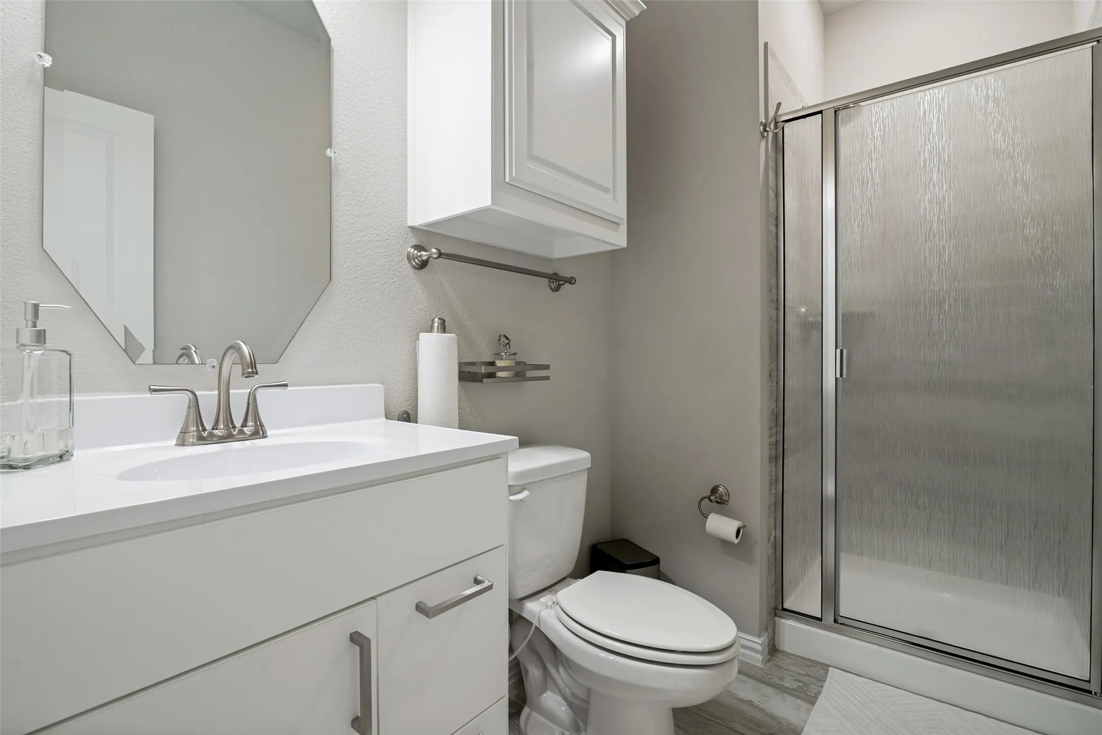 Single Family Residence For Sale in Collin County , 211 Sterling Heights, Wylie, Texas 75098, 6 Bedroom, 4 Bathroom, 2 Garage spaces, 4,293 Sqft, built in 2022, mls#21340312, Real Estate Agent in Wylie, Homes For Sale in Collin county, Homes For Sale in Wylie, Realtor in Wylie Texas, Real Estate Brokerage Independent Realty Texas, Luminita Cordes Realtor