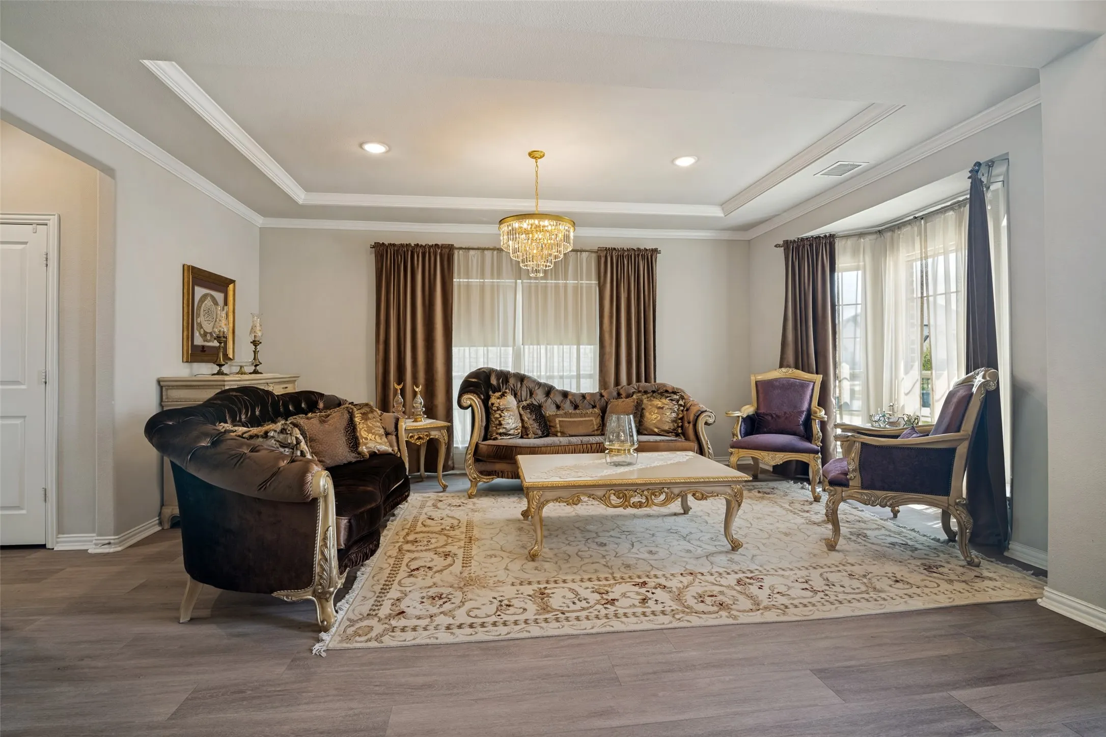 Single Family Residence For Sale in Collin County , 211 Sterling Heights, Wylie, Texas 75098, 6 Bedroom, 4 Bathroom, 2 Garage spaces, 4,293 Sqft, built in 2022, mls#21340312, Real Estate Agent in Wylie, Homes For Sale in Collin county, Homes For Sale in Wylie, Realtor in Wylie Texas, Real Estate Brokerage Independent Realty Texas, Luminita Cordes Realtor