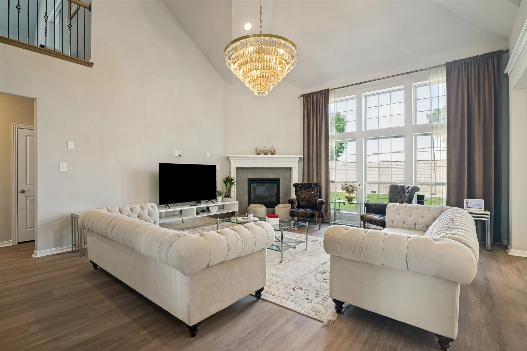 Single Family Residence For Sale in Collin County , 211 Sterling Heights, Wylie, Texas 75098, 6 Bedroom, 4 Bathroom, 2 Garage spaces, 4,293 Sqft, built in 2022, mls#21340312, Real Estate Agent in Wylie, Homes For Sale in Collin county, Homes For Sale in Wylie, Realtor in Wylie Texas, Real Estate Brokerage Independent Realty Texas, Luminita Cordes Realtor