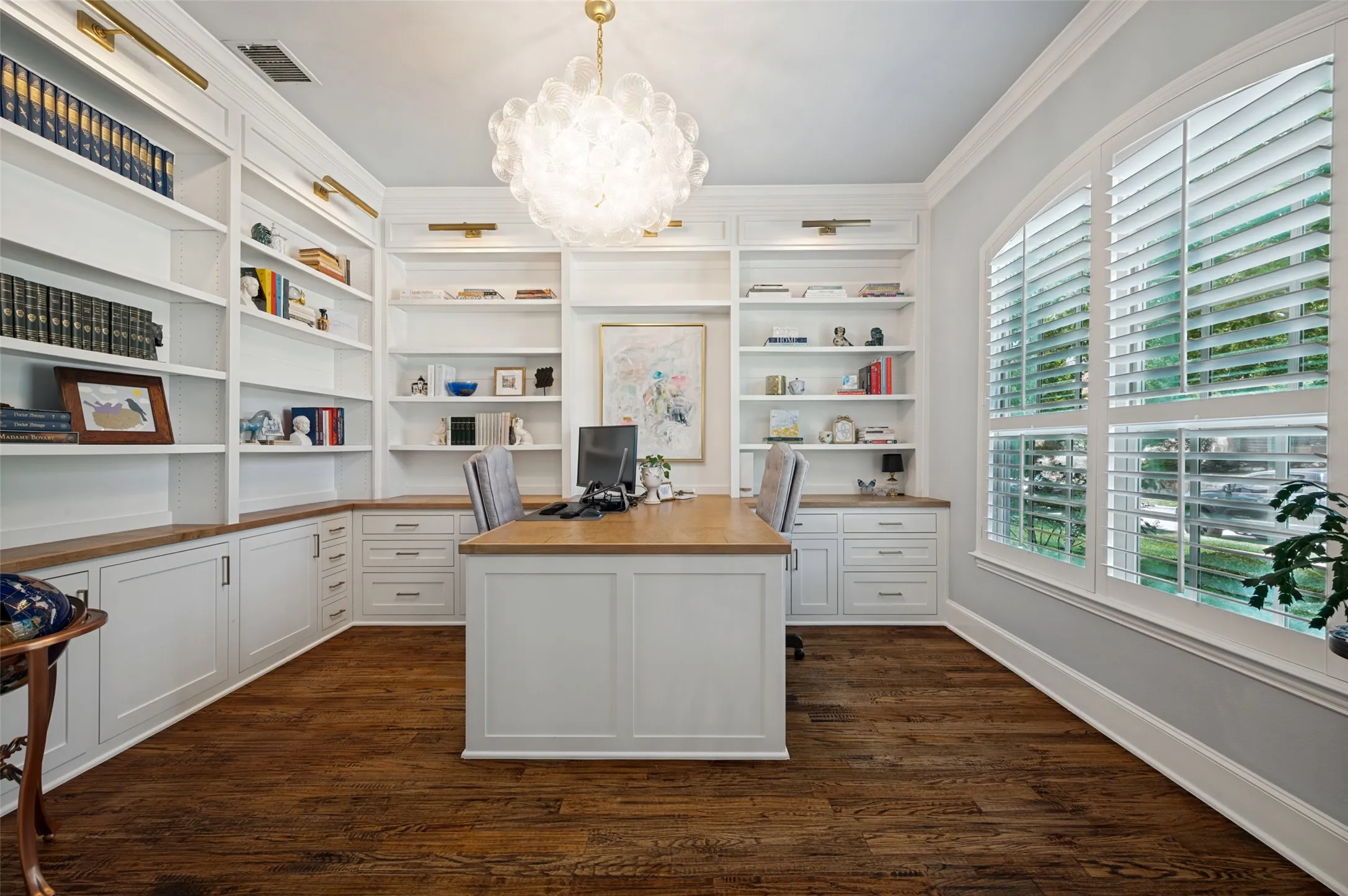Single Family Residence For Sale in Denton County , 4101 Chevy Chase Lane, Frisco, Texas 75033, 5 Bedroom, 4 Bathroom, 3 Garage spaces, 4,691 Sqft, built in 2012, mls#21333114, Real Estate Agent in Frisco, Homes For Sale in Denton county, Homes For Sale in Frisco, Realtor in Frisco Texas, Real Estate Brokerage Independent Realty Texas, Luminita Cordes Realtor