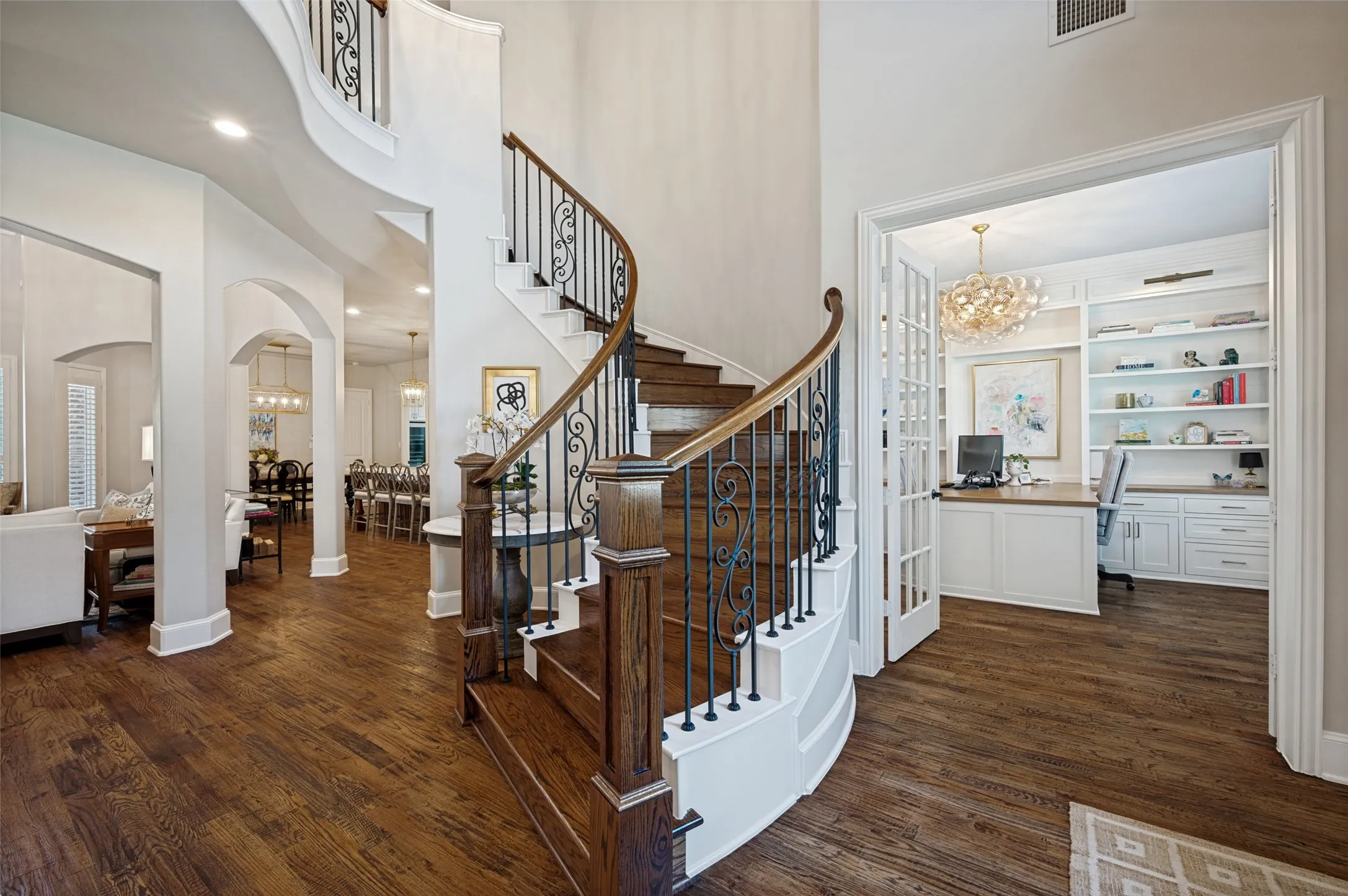 Single Family Residence For Sale in Denton County , 4101 Chevy Chase Lane, Frisco, Texas 75033, 5 Bedroom, 4 Bathroom, 3 Garage spaces, 4,691 Sqft, built in 2012, mls#21333114, Real Estate Agent in Frisco, Homes For Sale in Denton county, Homes For Sale in Frisco, Realtor in Frisco Texas, Real Estate Brokerage Independent Realty Texas, Luminita Cordes Realtor