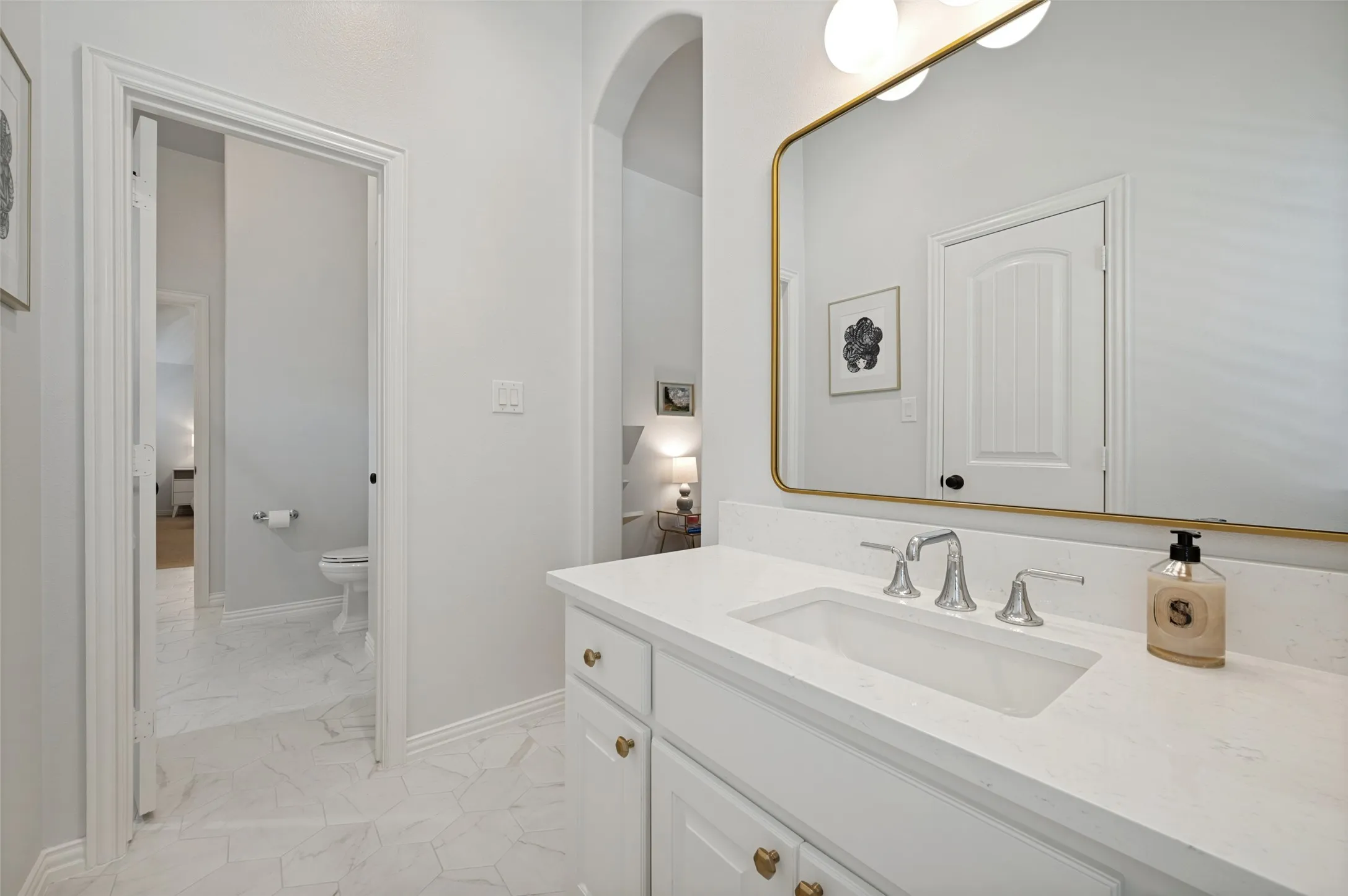 Single Family Residence For Sale in Denton County , 4101 Chevy Chase Lane, Frisco, Texas 75033, 5 Bedroom, 4 Bathroom, 3 Garage spaces, 4,691 Sqft, built in 2012, mls#21333114, Real Estate Agent in Frisco, Homes For Sale in Denton county, Homes For Sale in Frisco, Realtor in Frisco Texas, Real Estate Brokerage Independent Realty Texas, Luminita Cordes Realtor