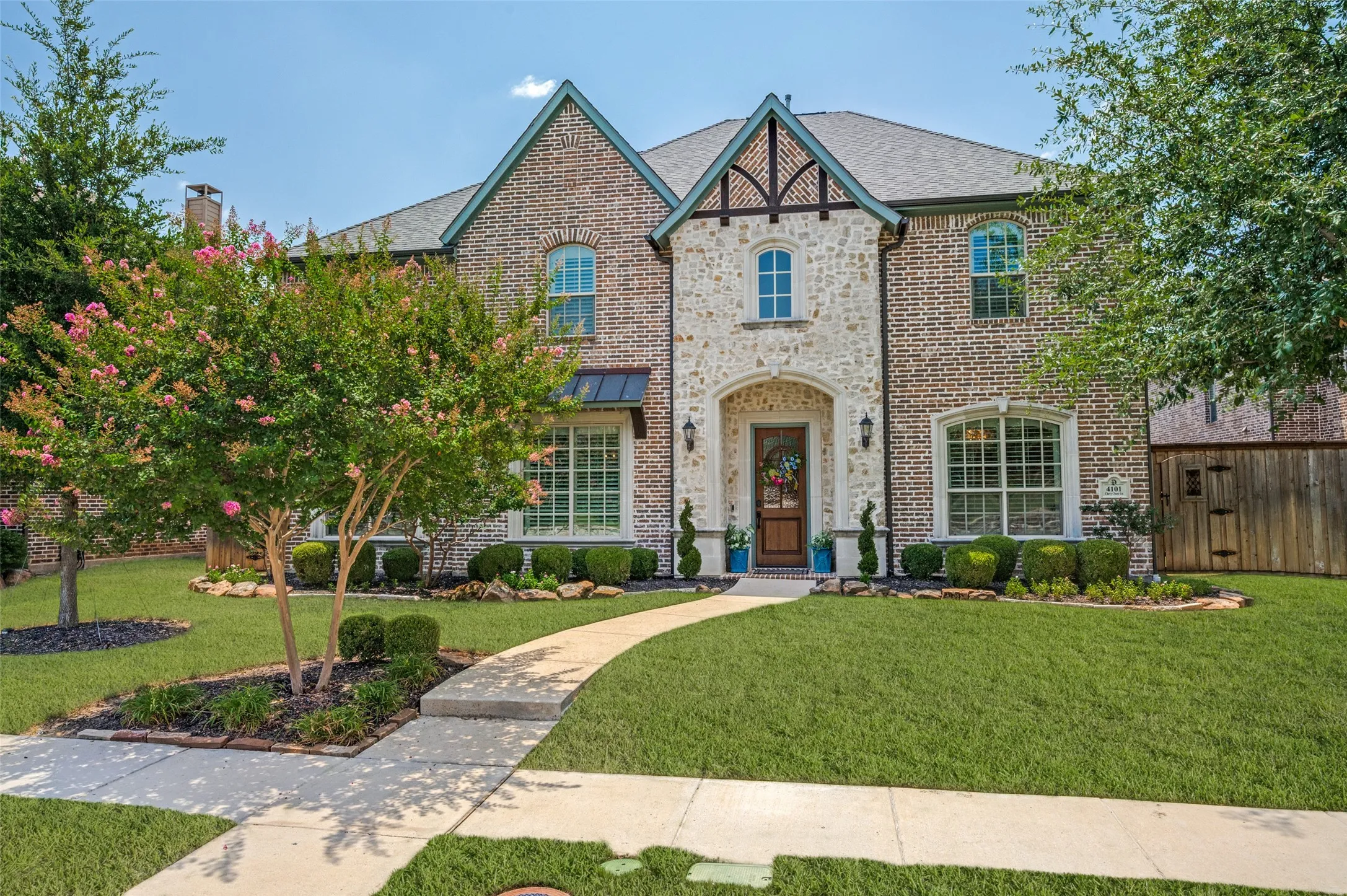 Single Family Residence For Sale in Denton County , 4101 Chevy Chase Lane, Frisco, Texas 75033, 5 Bedroom, 4 Bathroom, 3 Garage spaces, 4,691 Sqft, built in 2012, mls#21333114, Real Estate Agent in Frisco, Homes For Sale in Denton county, Homes For Sale in Frisco, Realtor in Frisco Texas, Real Estate Brokerage Independent Realty Texas, Luminita Cordes Realtor