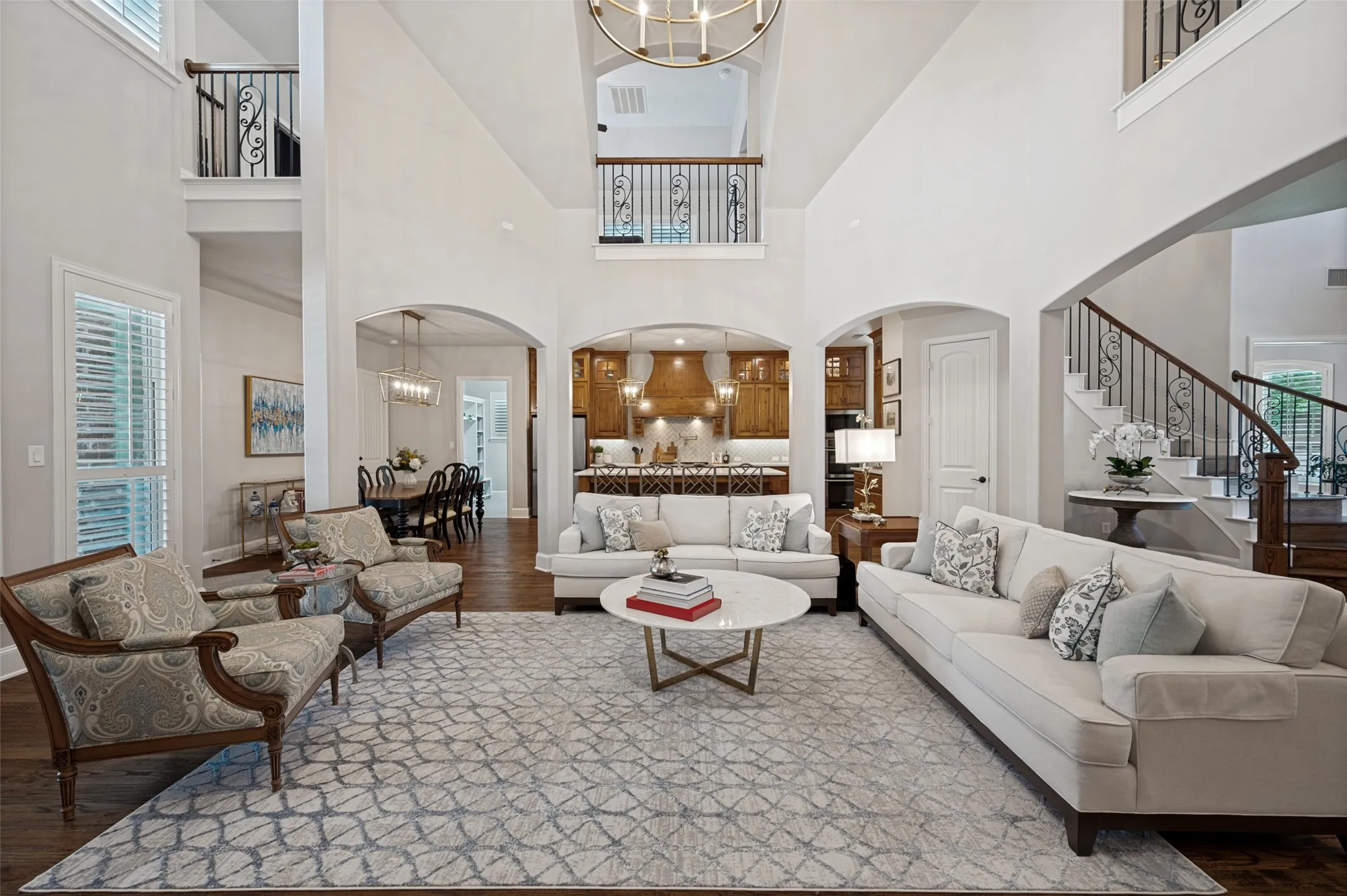 Single Family Residence For Sale in Denton County , 4101 Chevy Chase Lane, Frisco, Texas 75033, 5 Bedroom, 4 Bathroom, 3 Garage spaces, 4,691 Sqft, built in 2012, mls#21333114, Real Estate Agent in Frisco, Homes For Sale in Denton county, Homes For Sale in Frisco, Realtor in Frisco Texas, Real Estate Brokerage Independent Realty Texas, Luminita Cordes Realtor