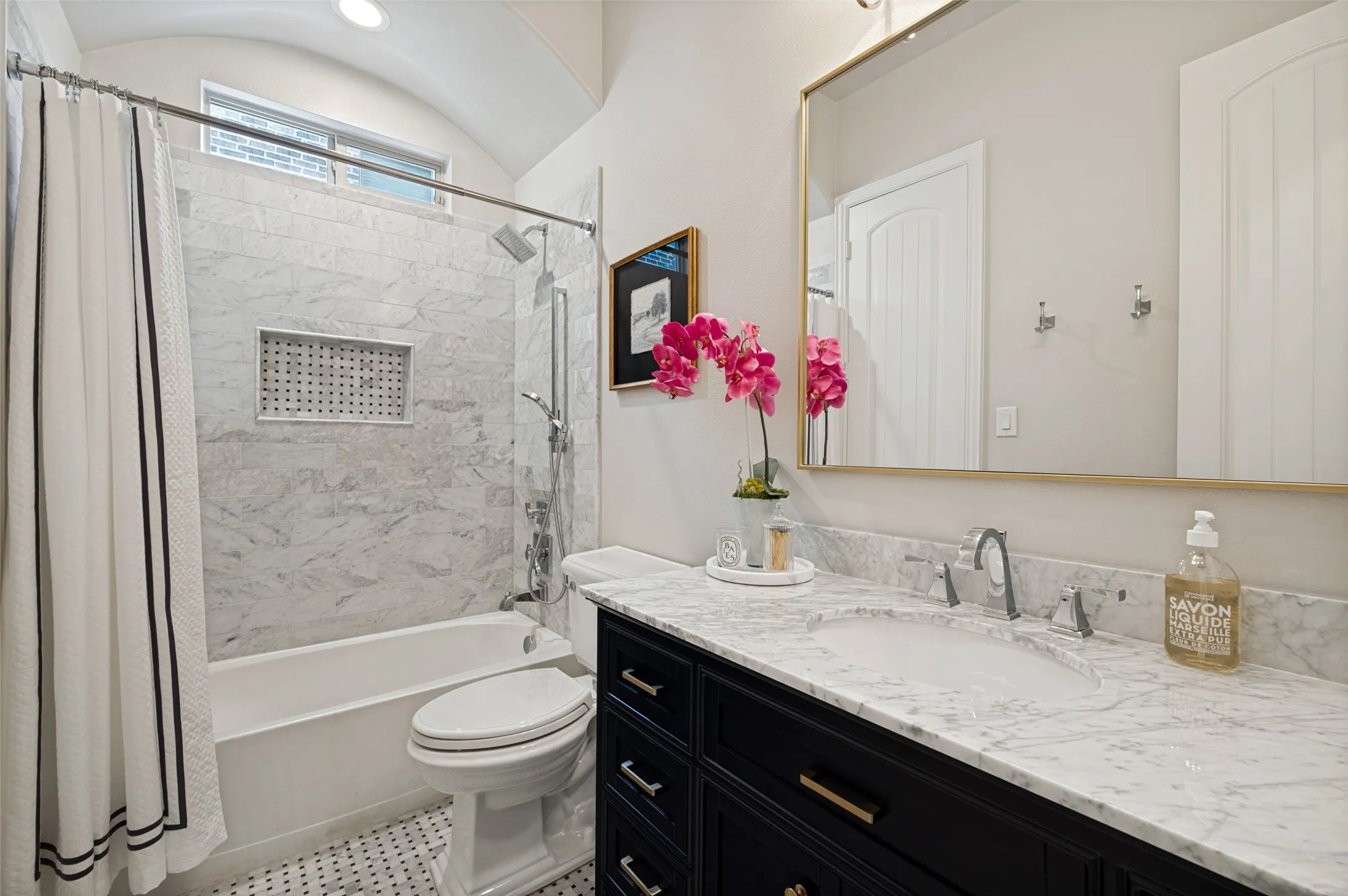 Single Family Residence For Sale in Denton County , 4101 Chevy Chase Lane, Frisco, Texas 75033, 5 Bedroom, 4 Bathroom, 3 Garage spaces, 4,691 Sqft, built in 2012, mls#21333114, Real Estate Agent in Frisco, Homes For Sale in Denton county, Homes For Sale in Frisco, Realtor in Frisco Texas, Real Estate Brokerage Independent Realty Texas, Luminita Cordes Realtor