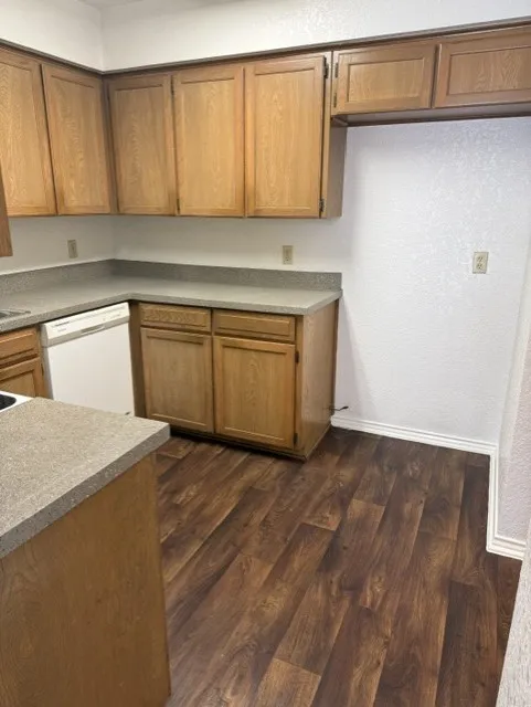 Duplex For Rent in Tarrant County , 4402 Tall Meadow Lane, Fort Worth, Texas 76133, 2 Bedroom, 1 Bathroom, 2 Garage spaces, 1,136 Sqft, built in 1983, mls#21340338, Real Estate Agent in Fort Worth, Homes For Rent in Tarrant county, Homes For Rent in Fort Worth, Realtor in Fort Worth Texas, Real Estate Brokerage Independent Realty Texas, Luminita Cordes Realtor
