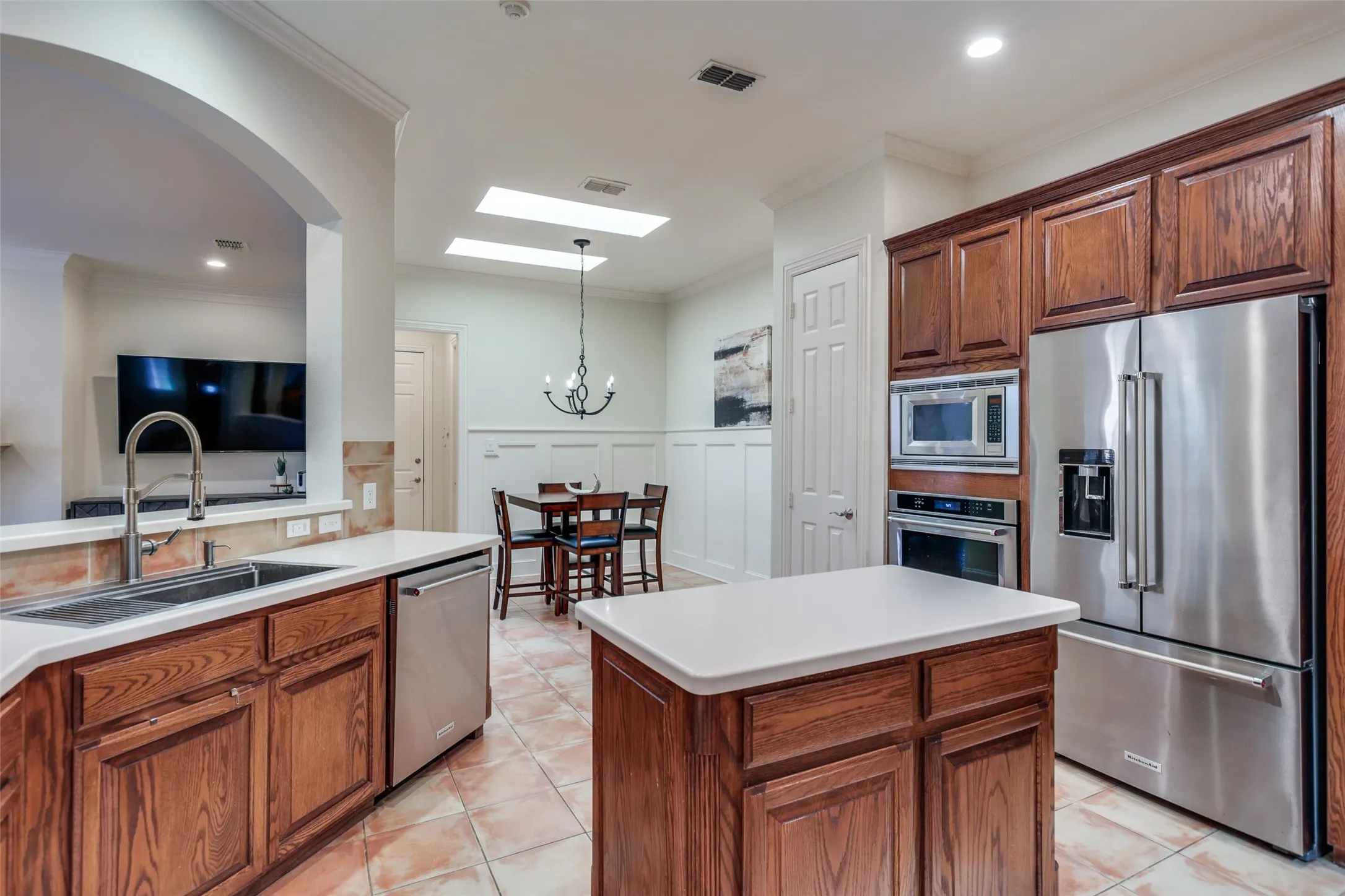Single Family Residence For Sale in Denton County , 3885 Johnson Street, Frisco, Texas 75034, 4 Bedroom, 4 Bathroom, 2 Garage spaces, 3,235 Sqft, built in 2001, mls#21339794, Real Estate Agent in Frisco, Homes For Sale in Denton county, Homes For Sale in Frisco, Realtor in Frisco Texas, Real Estate Brokerage Independent Realty Texas, Luminita Cordes Realtor