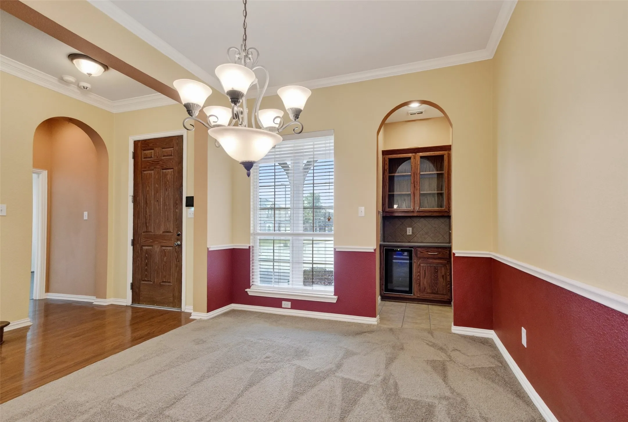 Single Family Residence For Sale in Dallas County , 6421 Fieldcrest Lane, Sachse, Texas 75048, 4 Bedroom, 5 Bathroom, 2 Garage spaces, 3,701 Sqft, built in 2003, mls#21339569, Real Estate Agent in Sachse, Homes For Sale in Dallas county, Homes For Sale in Sachse, Realtor in Sachse Texas, Real Estate Brokerage Independent Realty Texas, Luminita Cordes Realtor