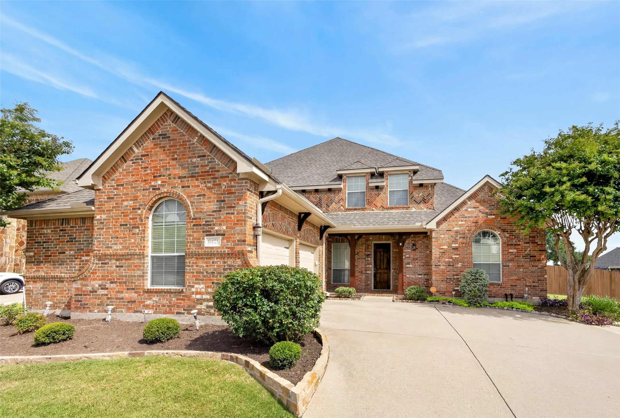 Single Family Residence For Sale in Dallas County , 6421 Fieldcrest Lane, Sachse, Texas 75048, 4 Bedroom, 5 Bathroom, 2 Garage spaces, 3,701 Sqft, built in 2003, mls#21339569, Real Estate Agent in Sachse, Homes For Sale in Dallas county, Homes For Sale in Sachse, Realtor in Sachse Texas, Real Estate Brokerage Independent Realty Texas, Luminita Cordes Realtor