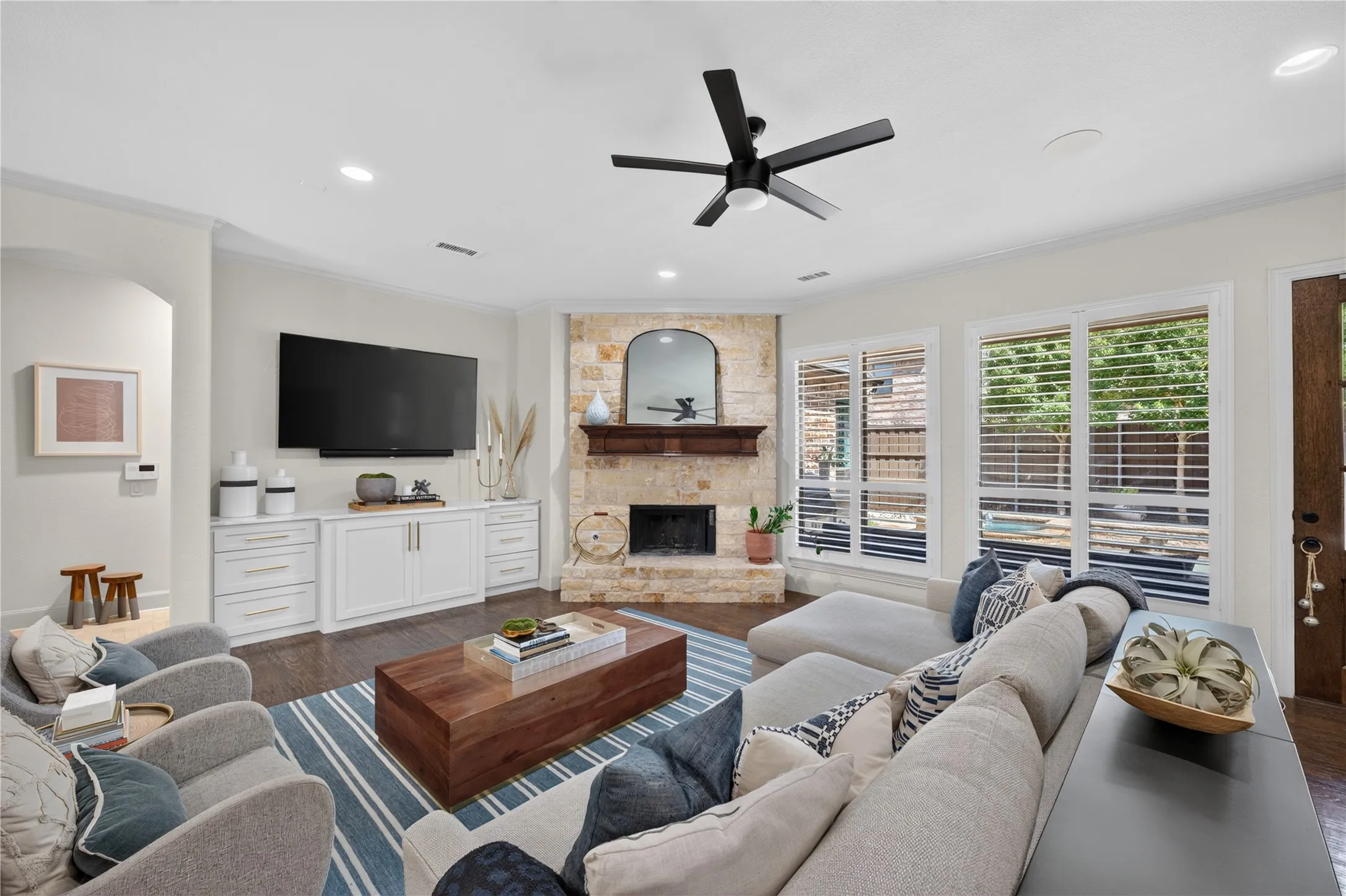 Single Family Residence For Sale in Denton County , 3920 Siena Drive, Frisco, Texas 75033, 4 Bedroom, 4 Bathroom, 3 Garage spaces, 4,164 Sqft, built in 2006, mls#21338841, Real Estate Agent in Frisco, Homes For Sale in Denton county, Homes For Sale in Frisco, Realtor in Frisco Texas, Real Estate Brokerage Independent Realty Texas, Luminita Cordes Realtor