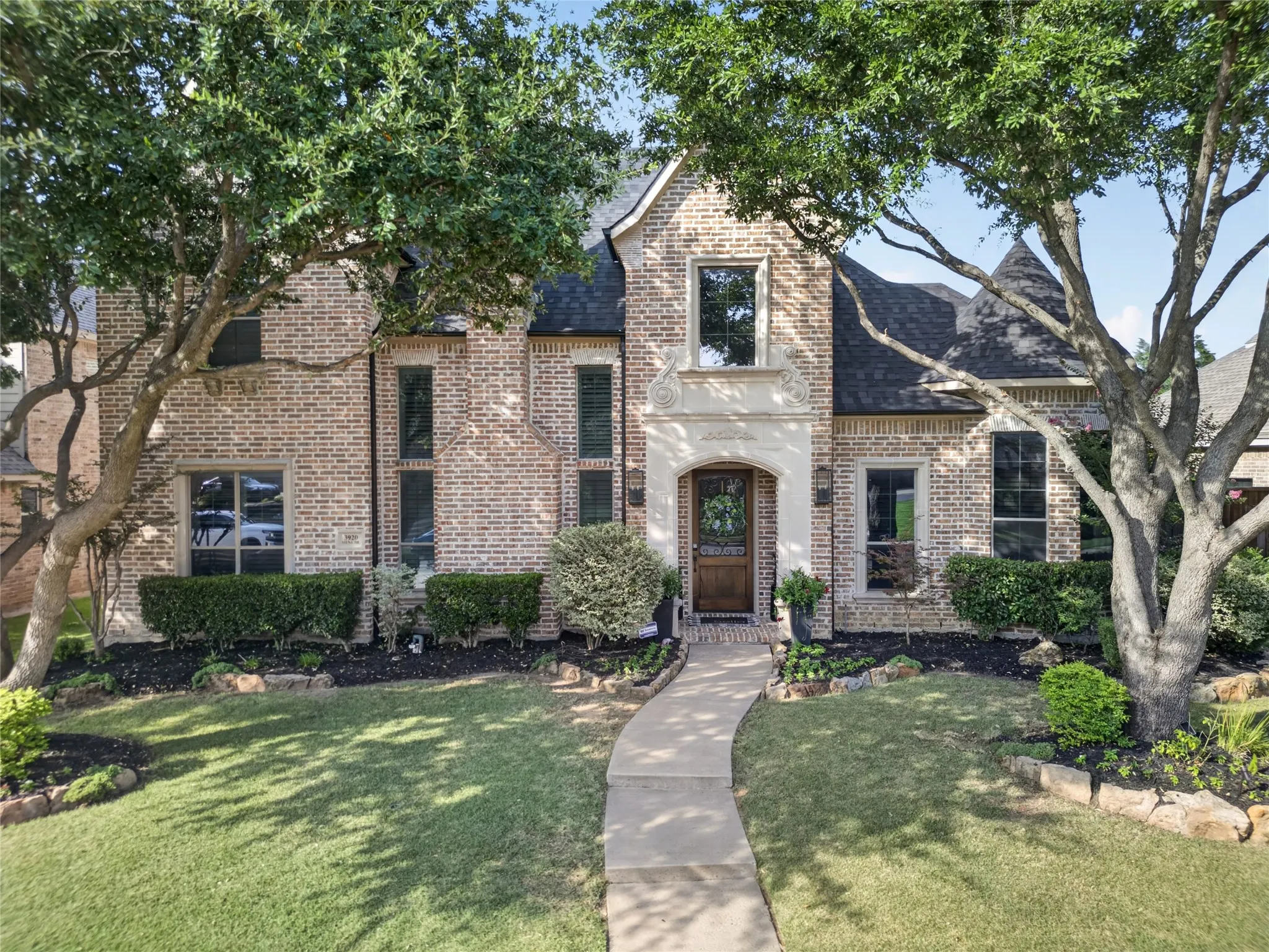 Single Family Residence For Sale in Denton County , 3920 Siena Drive, Frisco, Texas 75033, 4 Bedroom, 4 Bathroom, 3 Garage spaces, 4,164 Sqft, built in 2006, mls#21338841, Real Estate Agent in Frisco, Homes For Sale in Denton county, Homes For Sale in Frisco, Realtor in Frisco Texas, Real Estate Brokerage Independent Realty Texas, Luminita Cordes Realtor