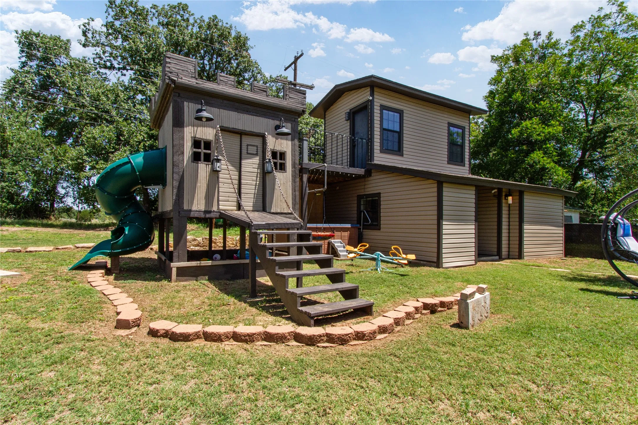 Single Family Residence For Sale in Callahan County , 314 Bryant Road, Clyde, Texas 79510, 4 Bedroom, 2 Bathroom, Garage spaces, 1,177 Sqft, built in 1959, mls#21340286, Real Estate Agent in Clyde, Homes For Sale in Callahan county, Homes For Sale in Clyde, Realtor in Clyde Texas, Real Estate Brokerage Independent Realty Texas, Luminita Cordes Realtor