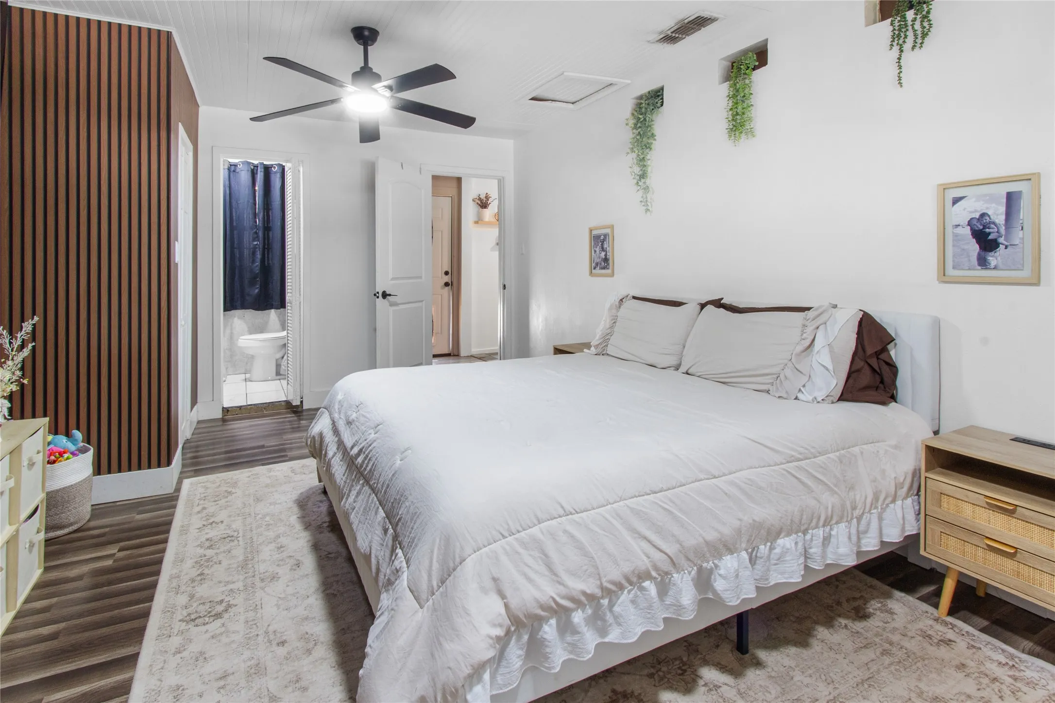 Single Family Residence For Sale in Callahan County , 314 Bryant Road, Clyde, Texas 79510, 4 Bedroom, 2 Bathroom, Garage spaces, 1,177 Sqft, built in 1959, mls#21340286, Real Estate Agent in Clyde, Homes For Sale in Callahan county, Homes For Sale in Clyde, Realtor in Clyde Texas, Real Estate Brokerage Independent Realty Texas, Luminita Cordes Realtor