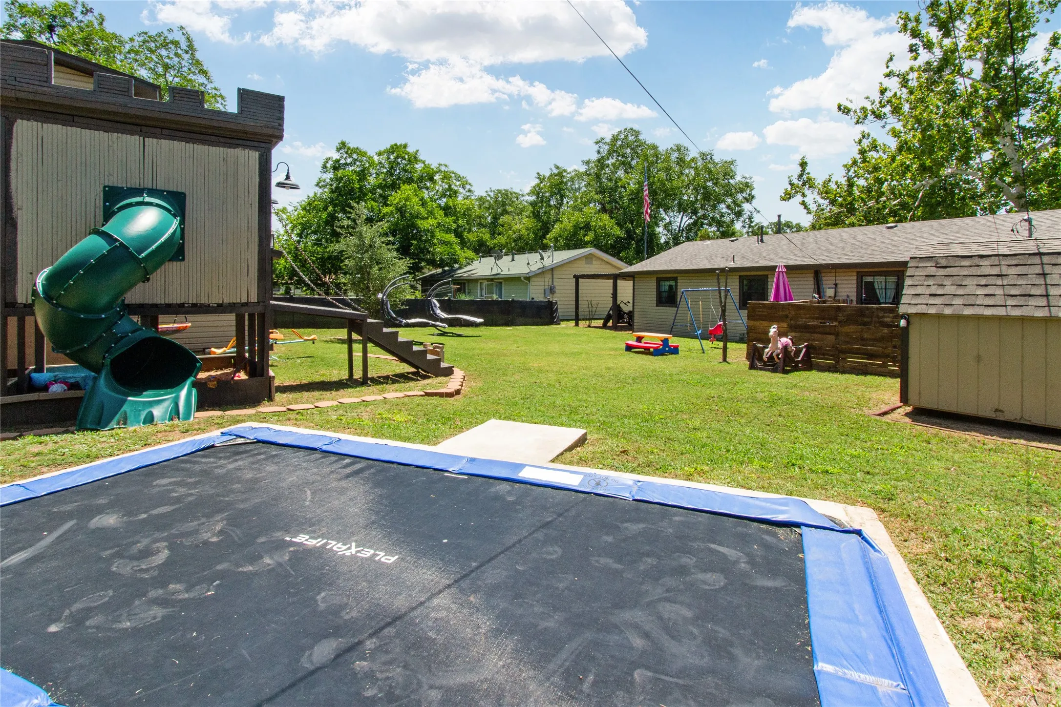 Single Family Residence For Sale in Callahan County , 314 Bryant Road, Clyde, Texas 79510, 4 Bedroom, 2 Bathroom, Garage spaces, 1,177 Sqft, built in 1959, mls#21340286, Real Estate Agent in Clyde, Homes For Sale in Callahan county, Homes For Sale in Clyde, Realtor in Clyde Texas, Real Estate Brokerage Independent Realty Texas, Luminita Cordes Realtor