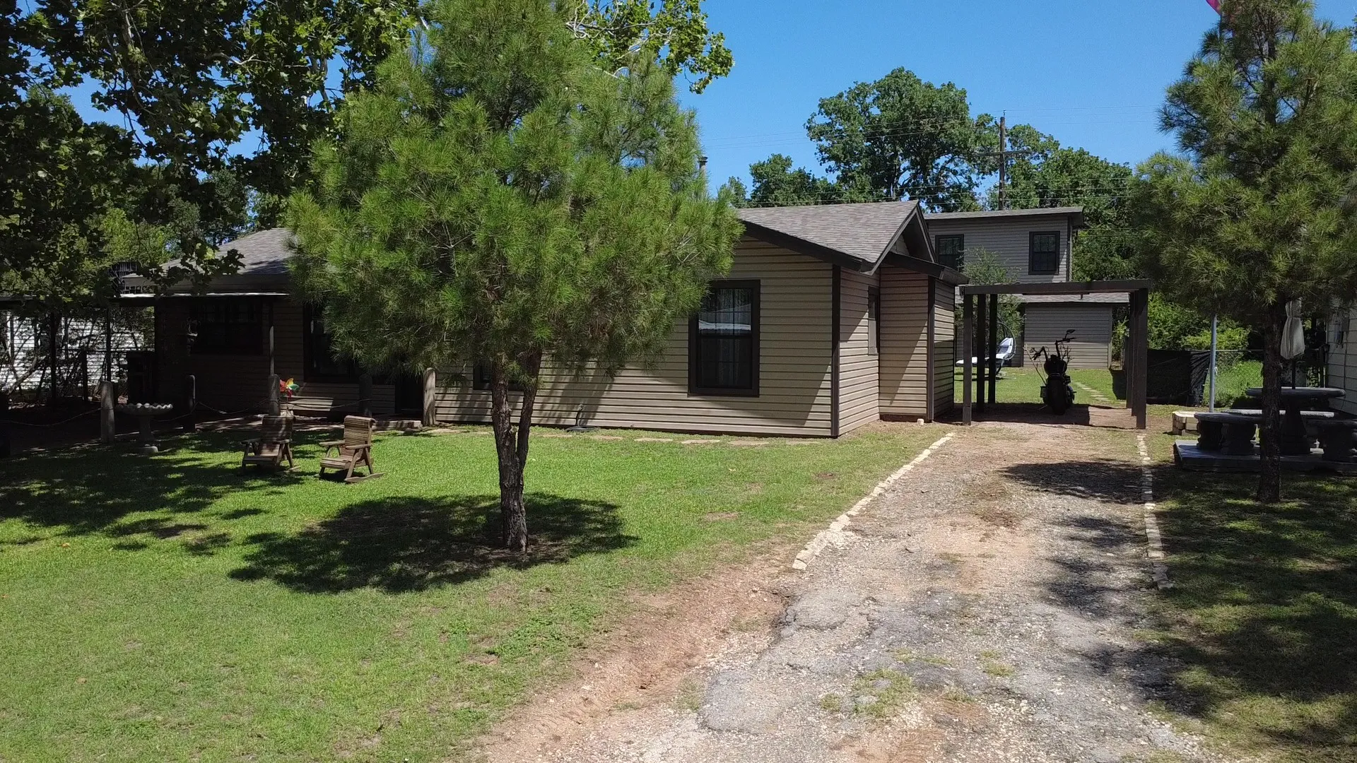 Single Family Residence For Sale in Callahan County , 314 Bryant Road, Clyde, Texas 79510, 4 Bedroom, 2 Bathroom, Garage spaces, 1,177 Sqft, built in 1959, mls#21340286, Real Estate Agent in Clyde, Homes For Sale in Callahan county, Homes For Sale in Clyde, Realtor in Clyde Texas, Real Estate Brokerage Independent Realty Texas, Luminita Cordes Realtor
