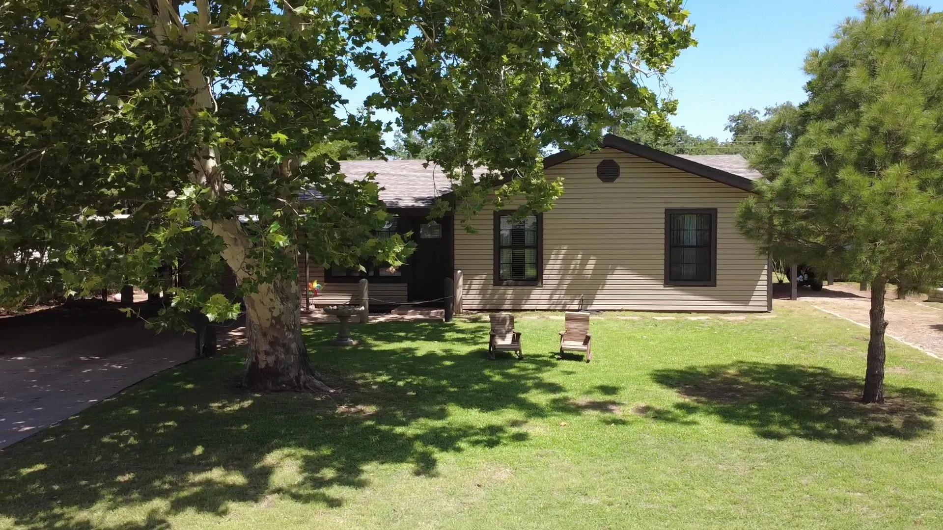 Single Family Residence For Sale in Callahan County , 314 Bryant Road, Clyde, Texas 79510, 4 Bedroom, 2 Bathroom, Garage spaces, 1,177 Sqft, built in 1959, mls#21340286, Real Estate Agent in Clyde, Homes For Sale in Callahan county, Homes For Sale in Clyde, Realtor in Clyde Texas, Real Estate Brokerage Independent Realty Texas, Luminita Cordes Realtor