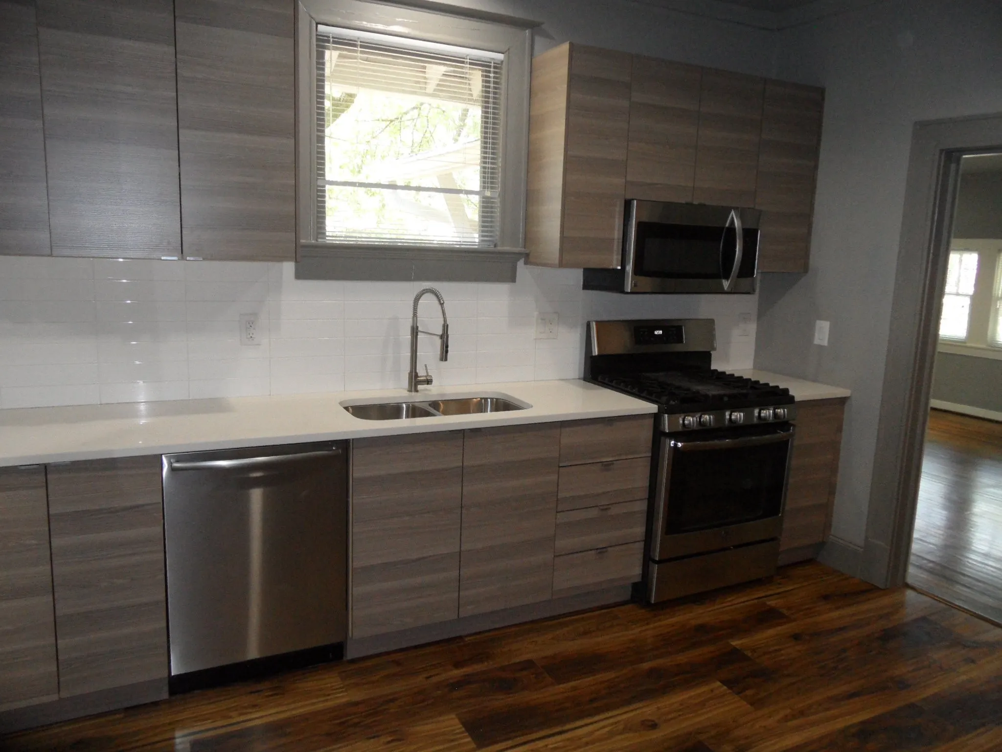 Single Family Residence For Sale in Dallas County , 5319 Alton Avenue, Dallas, Texas 75214, 3 Bedroom, 2 Bathroom, 1 Garage spaces, 1,716 Sqft, built in 1914, mls#21340372, Real Estate Agent in Dallas, Homes For Sale in Dallas county, Homes For Sale in Dallas, Realtor in Dallas Texas, Real Estate Brokerage Independent Realty Texas, Luminita Cordes Realtor