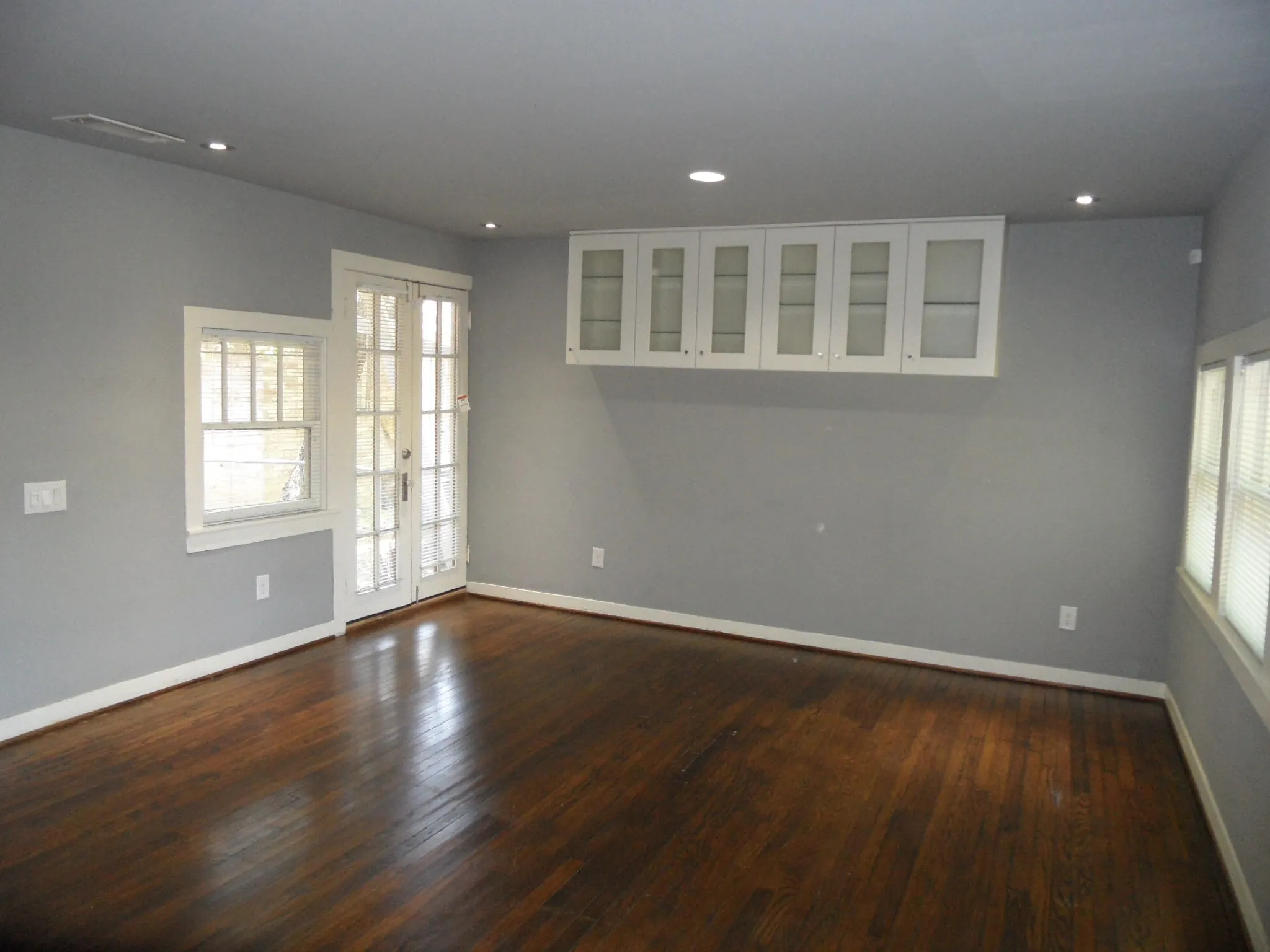 Single Family Residence For Sale in Dallas County , 5319 Alton Avenue, Dallas, Texas 75214, 3 Bedroom, 2 Bathroom, 1 Garage spaces, 1,716 Sqft, built in 1914, mls#21340372, Real Estate Agent in Dallas, Homes For Sale in Dallas county, Homes For Sale in Dallas, Realtor in Dallas Texas, Real Estate Brokerage Independent Realty Texas, Luminita Cordes Realtor