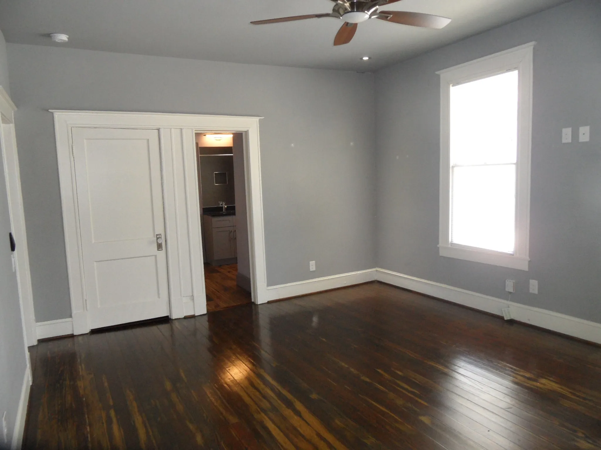 Single Family Residence For Sale in Dallas County , 5319 Alton Avenue, Dallas, Texas 75214, 3 Bedroom, 2 Bathroom, 1 Garage spaces, 1,716 Sqft, built in 1914, mls#21340372, Real Estate Agent in Dallas, Homes For Sale in Dallas county, Homes For Sale in Dallas, Realtor in Dallas Texas, Real Estate Brokerage Independent Realty Texas, Luminita Cordes Realtor