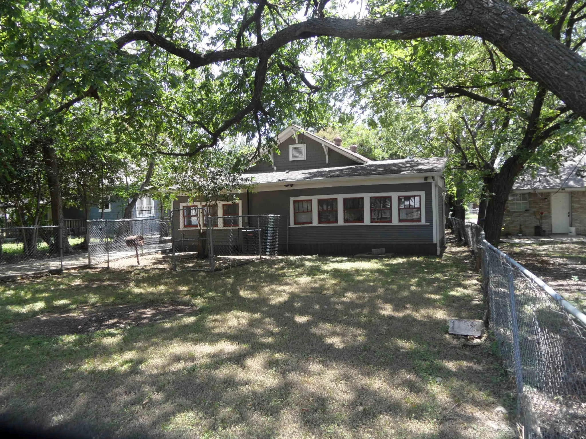 Single Family Residence For Sale in Dallas County , 5319 Alton Avenue, Dallas, Texas 75214, 3 Bedroom, 2 Bathroom, 1 Garage spaces, 1,716 Sqft, built in 1914, mls#21340372, Real Estate Agent in Dallas, Homes For Sale in Dallas county, Homes For Sale in Dallas, Realtor in Dallas Texas, Real Estate Brokerage Independent Realty Texas, Luminita Cordes Realtor