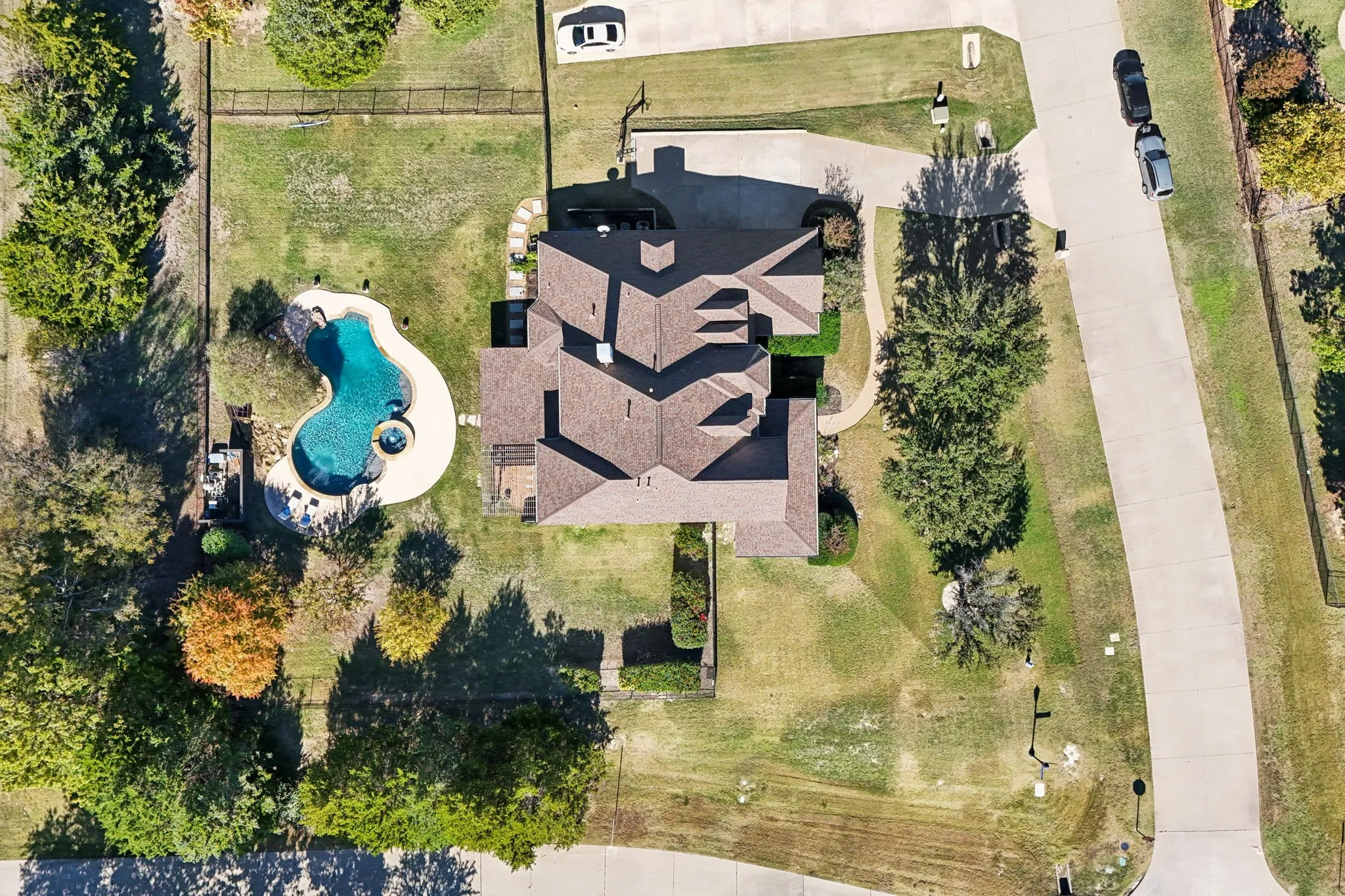 Aerial view looking straight down on the lot.