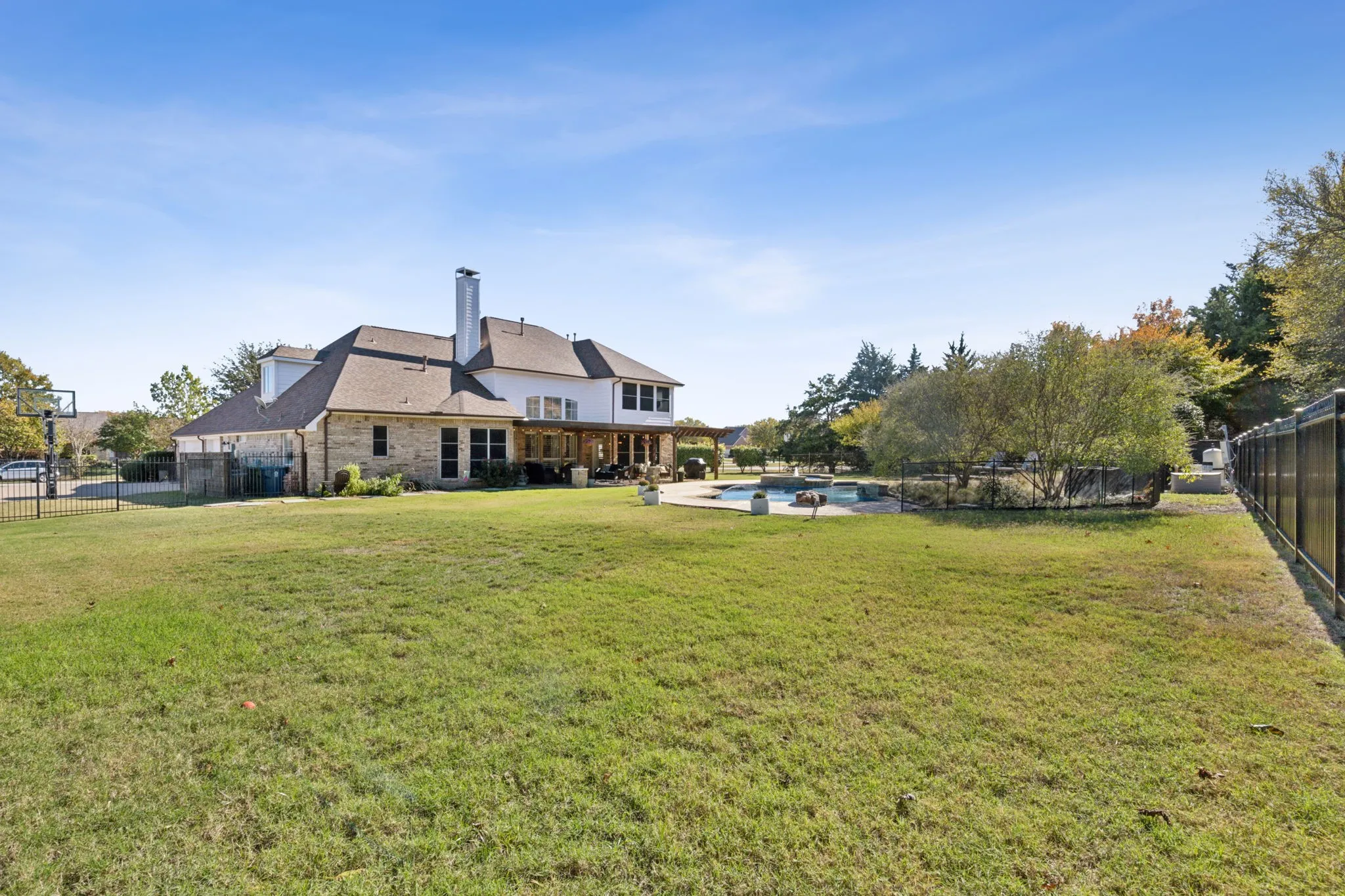 View showing the size of the backyard!