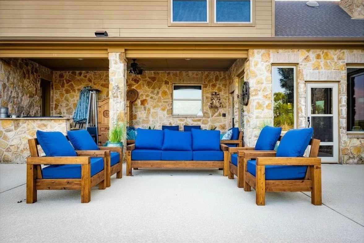 Large Patio for Entertaining and Cooking out Pool Side