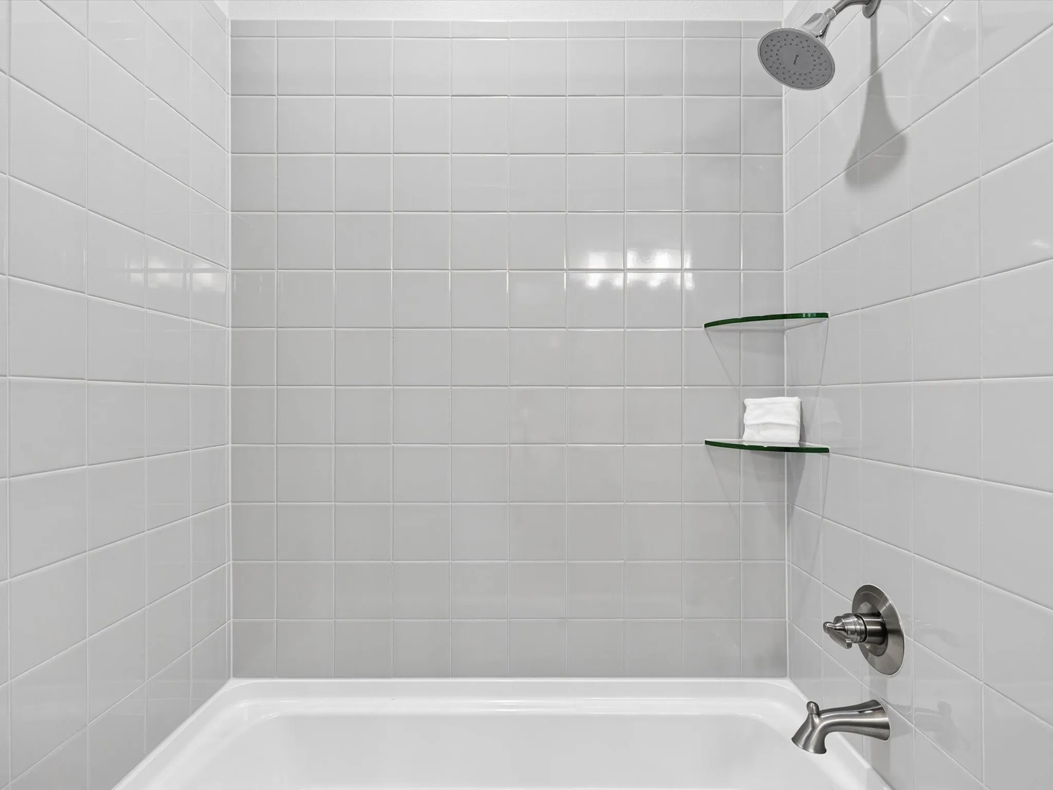 Townhouse For Sale in Tarrant County , 1423 Silver Marten Trail, Arlington, Texas 76005, 3 Bedroom, 3 Bathroom, 2 Garage spaces, 1,710 Sqft, built in 2023, mls#21340375, Real Estate Agent in Arlington, Homes For Sale in Tarrant county, Homes For Sale in Arlington, Realtor in Arlington Texas, Real Estate Brokerage Independent Realty Texas, Luminita Cordes Realtor