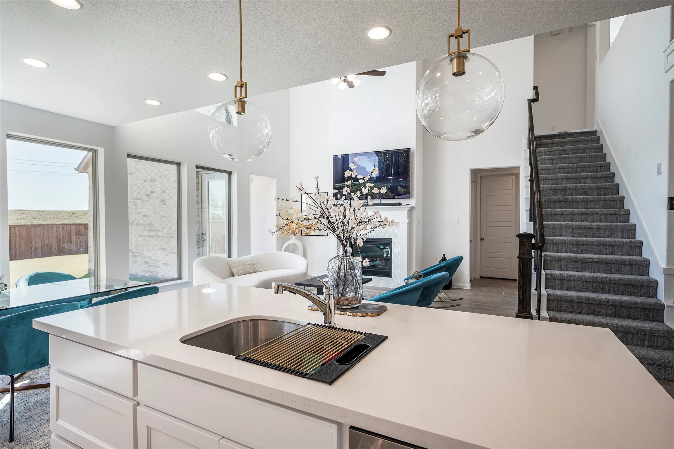 Single Family Residence For Rent in Tarrant County , 10517 Joplin Blues Lane, Fort Worth, Texas 76126, 4 Bedroom, 4 Bathroom, 2 Garage spaces, 2,603 Sqft, built in 2021, mls#21335849, Real Estate Agent in Fort Worth, Homes For Rent in Tarrant county, Homes For Rent in Fort Worth, Realtor in Fort Worth Texas, Real Estate Brokerage Independent Realty Texas, Luminita Cordes Realtor