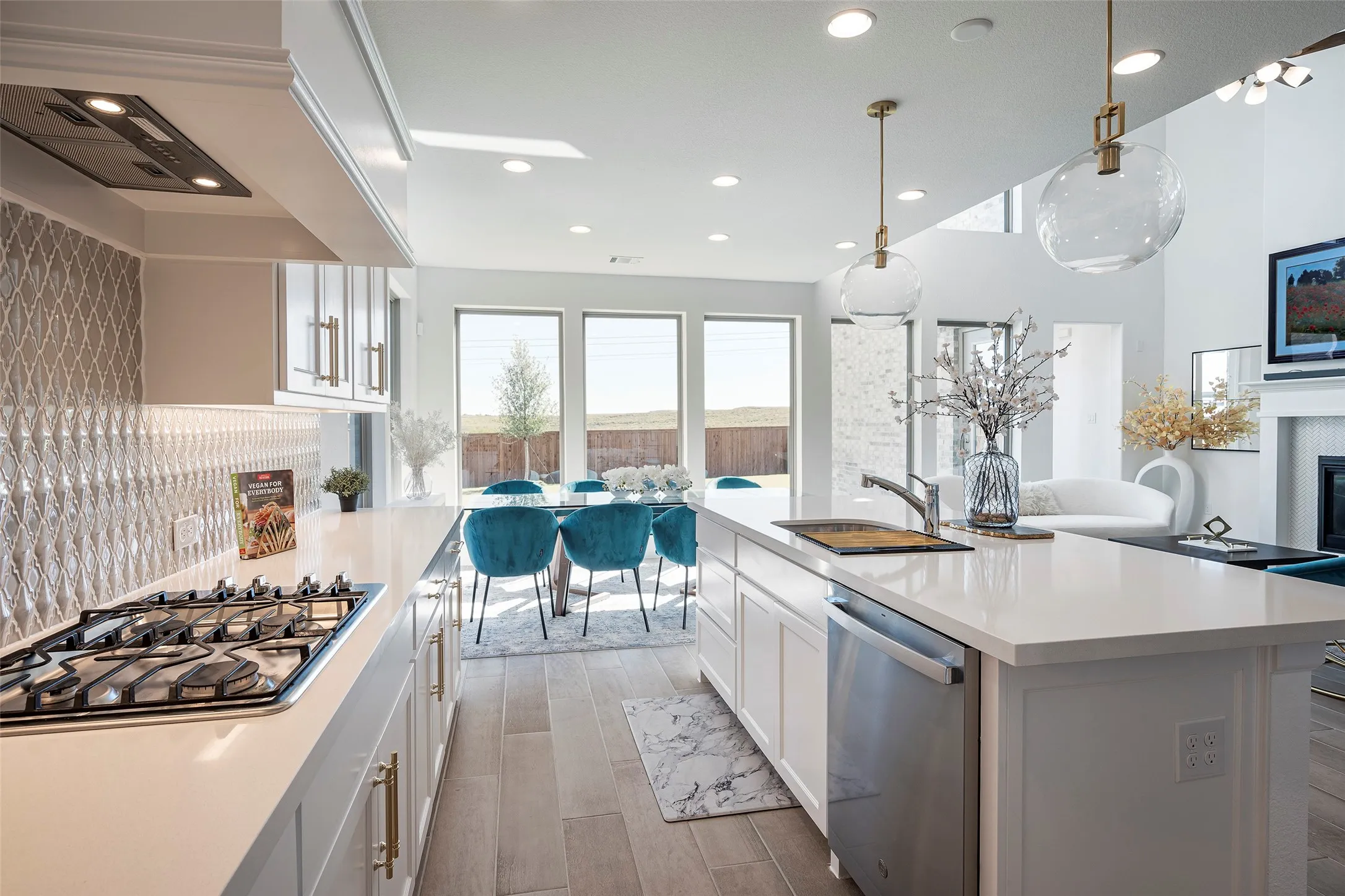 Single Family Residence For Rent in Tarrant County , 10517 Joplin Blues Lane, Fort Worth, Texas 76126, 4 Bedroom, 4 Bathroom, 2 Garage spaces, 2,603 Sqft, built in 2021, mls#21335849, Real Estate Agent in Fort Worth, Homes For Rent in Tarrant county, Homes For Rent in Fort Worth, Realtor in Fort Worth Texas, Real Estate Brokerage Independent Realty Texas, Luminita Cordes Realtor