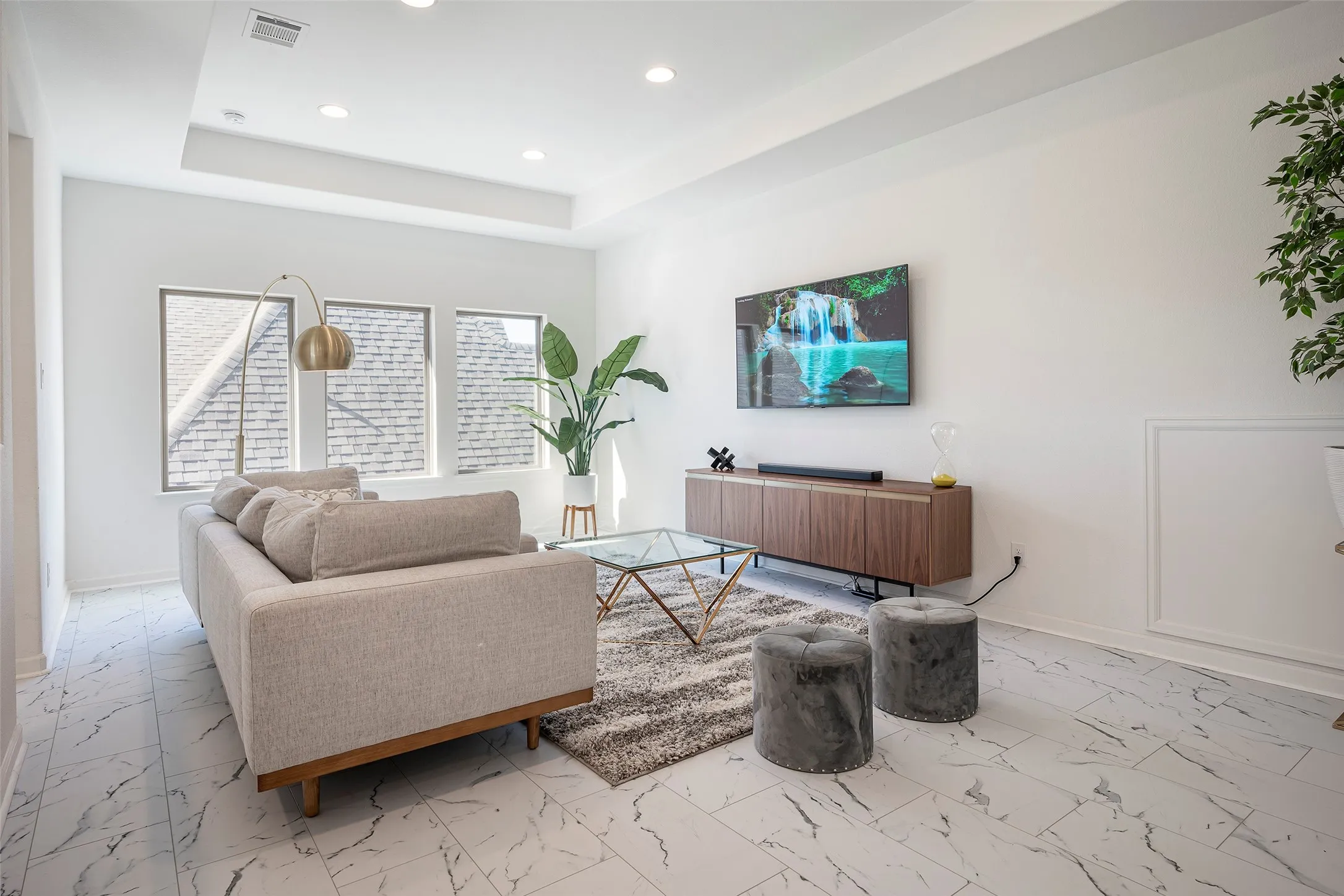 Single Family Residence For Rent in Tarrant County , 10517 Joplin Blues Lane, Fort Worth, Texas 76126, 4 Bedroom, 4 Bathroom, 2 Garage spaces, 2,603 Sqft, built in 2021, mls#21335849, Real Estate Agent in Fort Worth, Homes For Rent in Tarrant county, Homes For Rent in Fort Worth, Realtor in Fort Worth Texas, Real Estate Brokerage Independent Realty Texas, Luminita Cordes Realtor