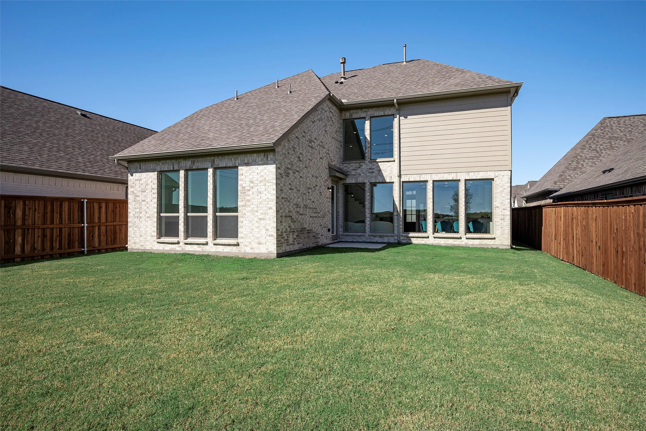 Single Family Residence For Rent in Tarrant County , 10517 Joplin Blues Lane, Fort Worth, Texas 76126, 4 Bedroom, 4 Bathroom, 2 Garage spaces, 2,603 Sqft, built in 2021, mls#21335849, Real Estate Agent in Fort Worth, Homes For Rent in Tarrant county, Homes For Rent in Fort Worth, Realtor in Fort Worth Texas, Real Estate Brokerage Independent Realty Texas, Luminita Cordes Realtor