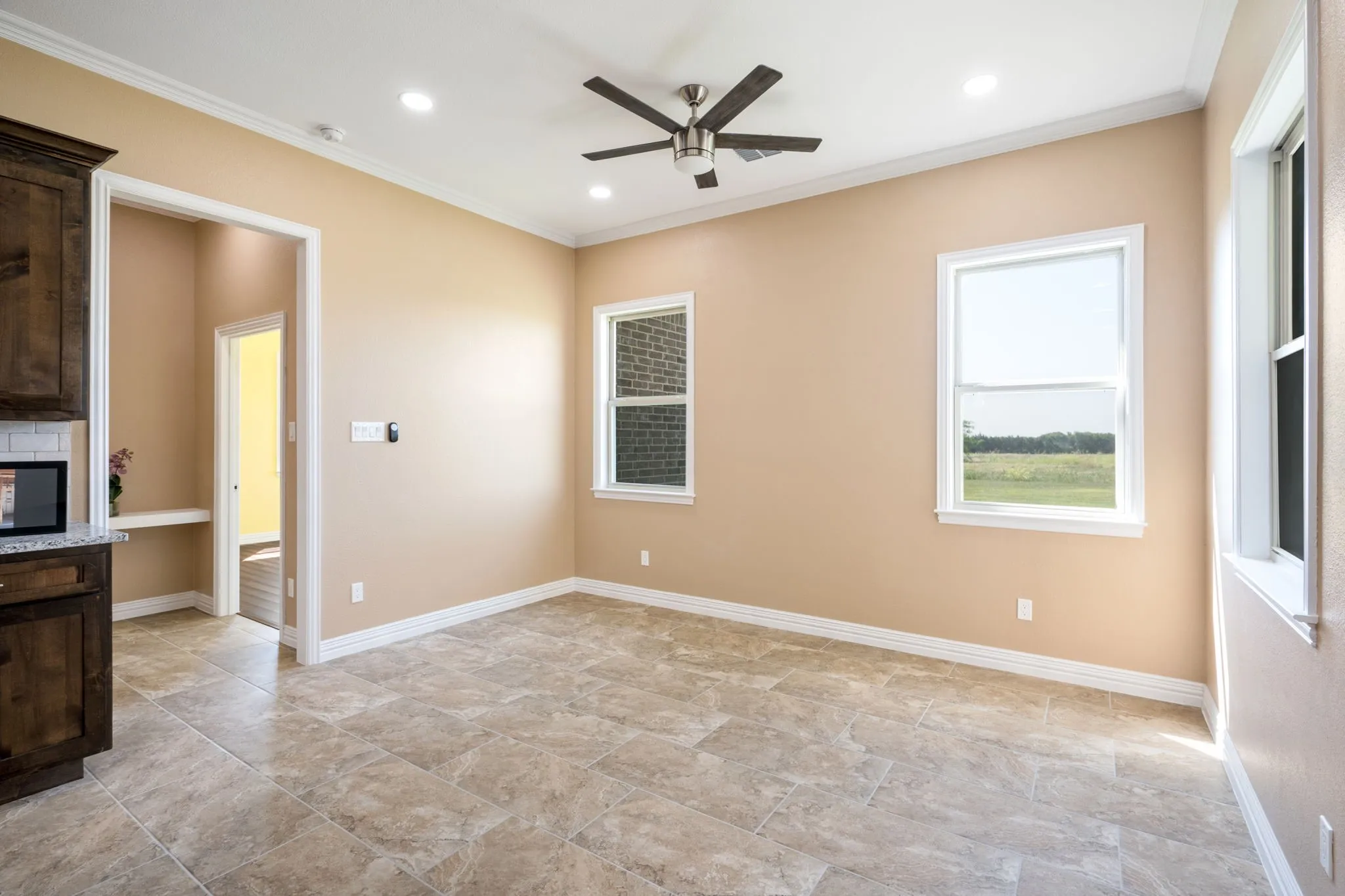 Single Family Residence For Sale in Ellis County , 350 Farrar Road, Waxahachie, Texas 75165, 5 Bedroom, 5 Bathroom, 3 Garage spaces, 4,515 Sqft, built in 2022, Price $670,000, mls#21339116, Real Estate Agent in Waxahachie, Homes For Sale in Ellis county, Homes For Sale in Waxahachie, Realtor in Waxahachie Texas, Real Estate Brokerage Independent Realty Texas, Luminita Cordes Realtor
