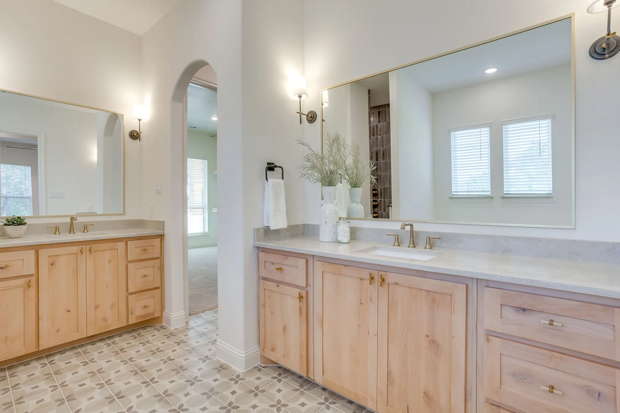 Single Family Residence For Sale in Parker County , 173 Oak Grove Way, Springtown, Texas 76082, 3 Bedroom, 3 Bathroom, 3 Garage spaces, 2,436 Sqft, built in 2026, mls#21339905, Real Estate Agent in Springtown, Homes For Sale in Parker county, Homes For Sale in Springtown, Realtor in Springtown Texas, Real Estate Brokerage Independent Realty Texas, Luminita Cordes Realtor