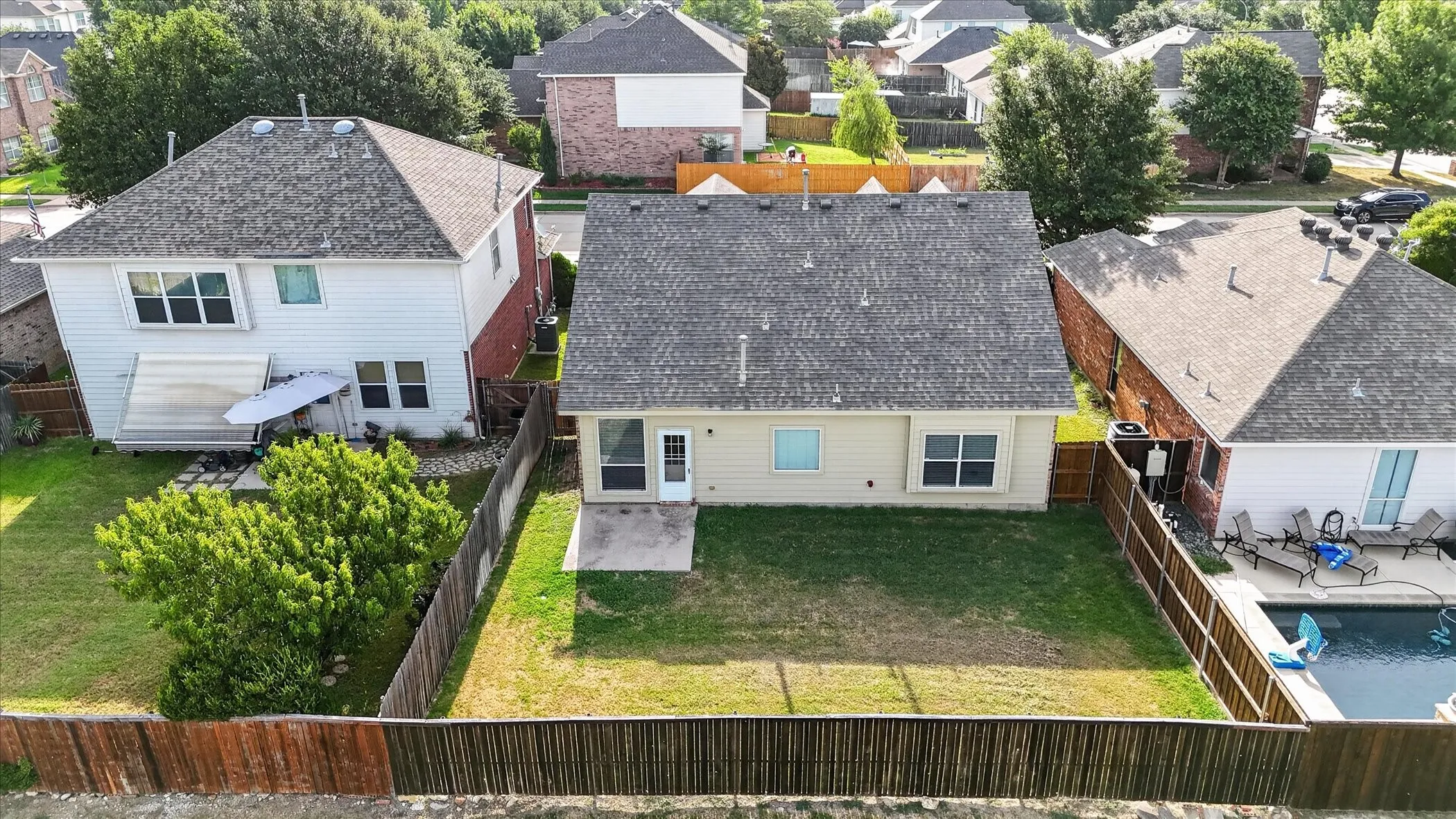 Single Family Residence For Sale in Tarrant County , 6709 Coolwater Trail, Fort Worth, Texas 76179, 3 Bedroom, 2 Bathroom, 2 Garage spaces, 1,476 Sqft, built in 2005, mls#21340391, Real Estate Agent in Fort Worth, Homes For Sale in Tarrant county, Homes For Sale in Fort Worth, Realtor in Fort Worth Texas, Real Estate Brokerage Independent Realty Texas, Luminita Cordes Realtor